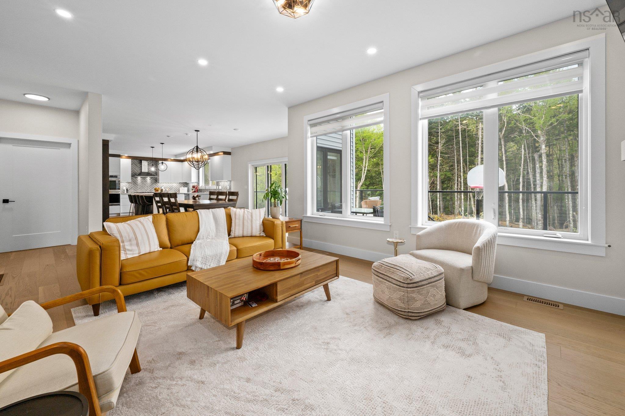 $1,780,000.00: 33 Cairnstone Lane, Bedford