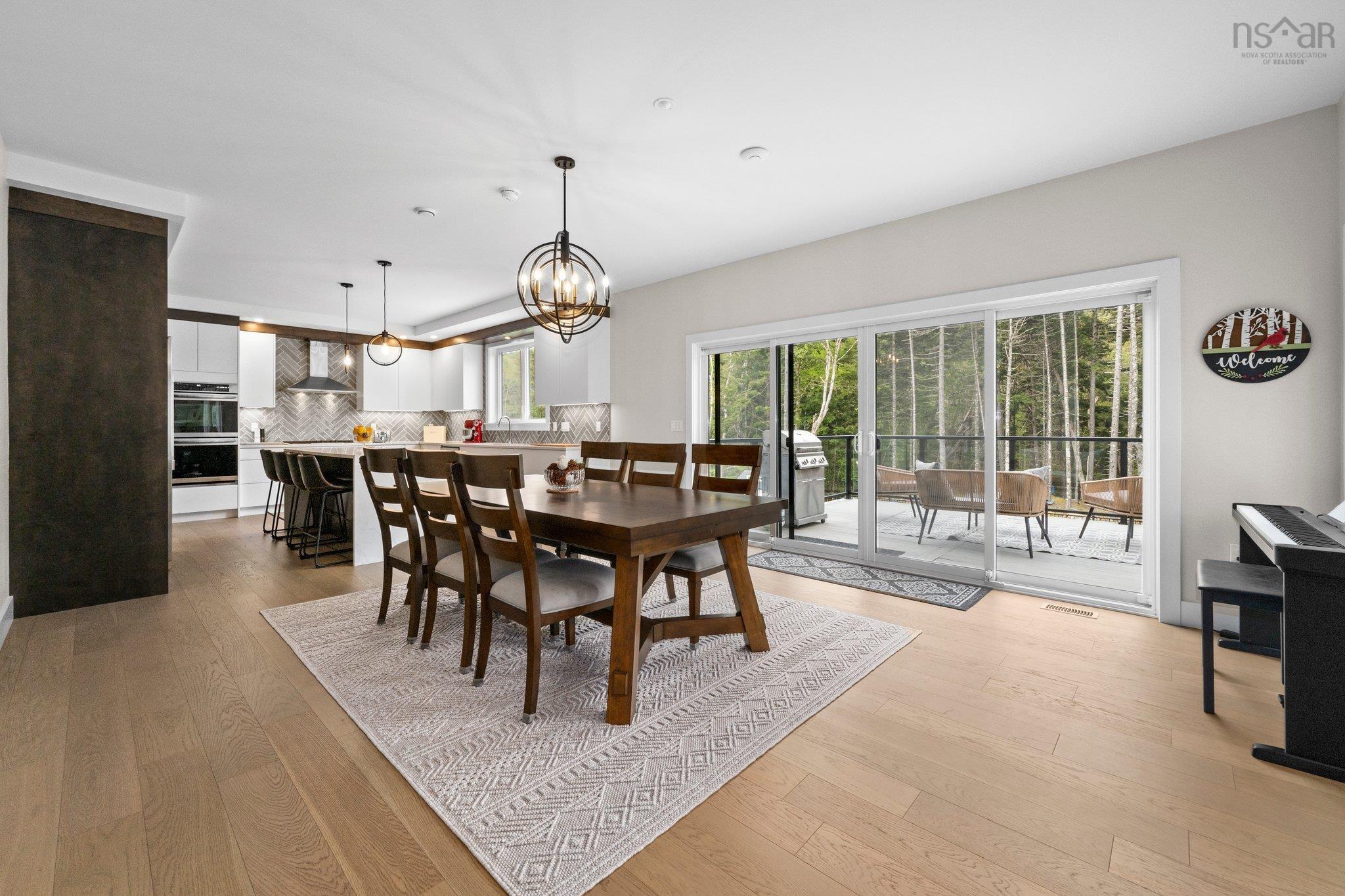 $1,780,000.00: 33 Cairnstone Lane, Bedford