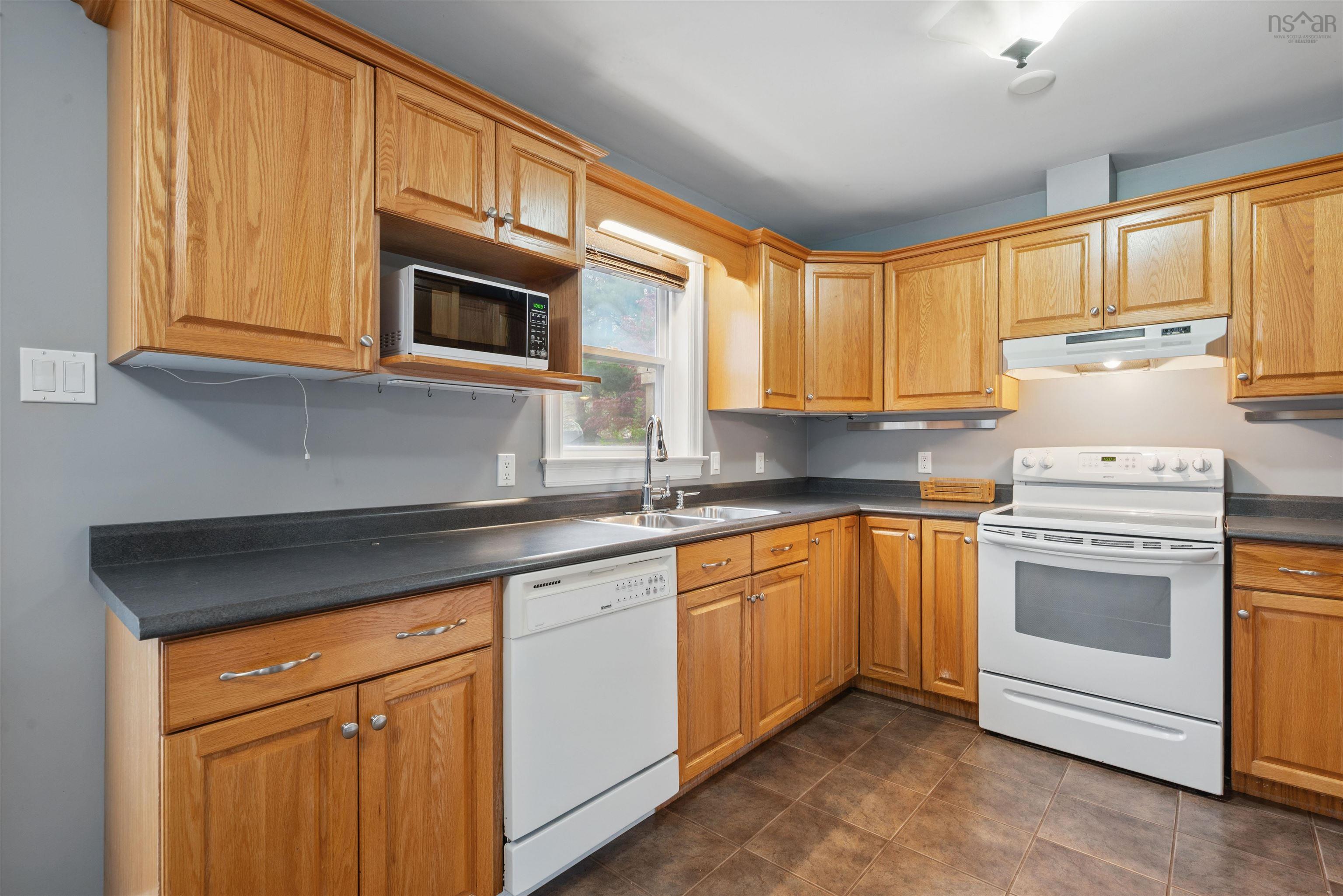 $559,000.00: 31 Sunnydale Crescent, Bedford