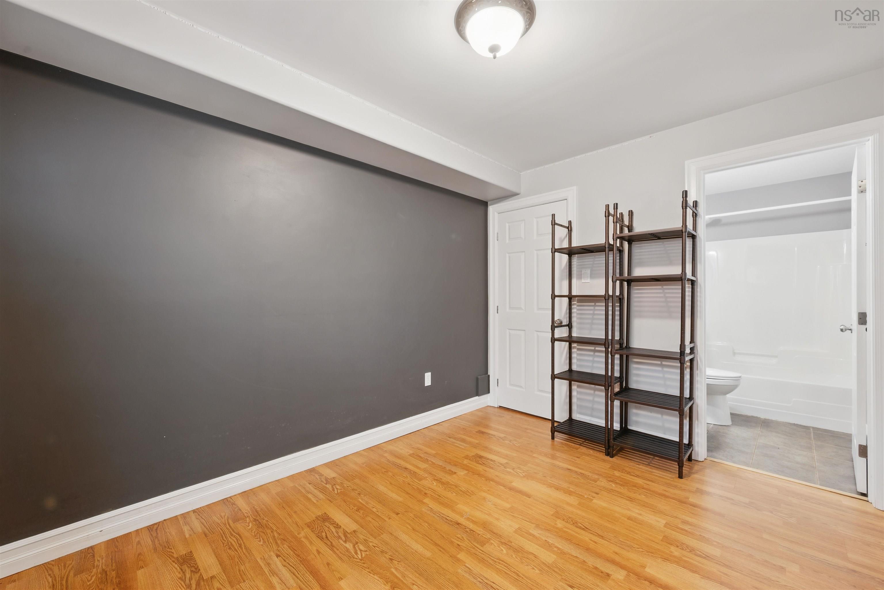 $559,000.00: 31 Sunnydale Crescent, Bedford