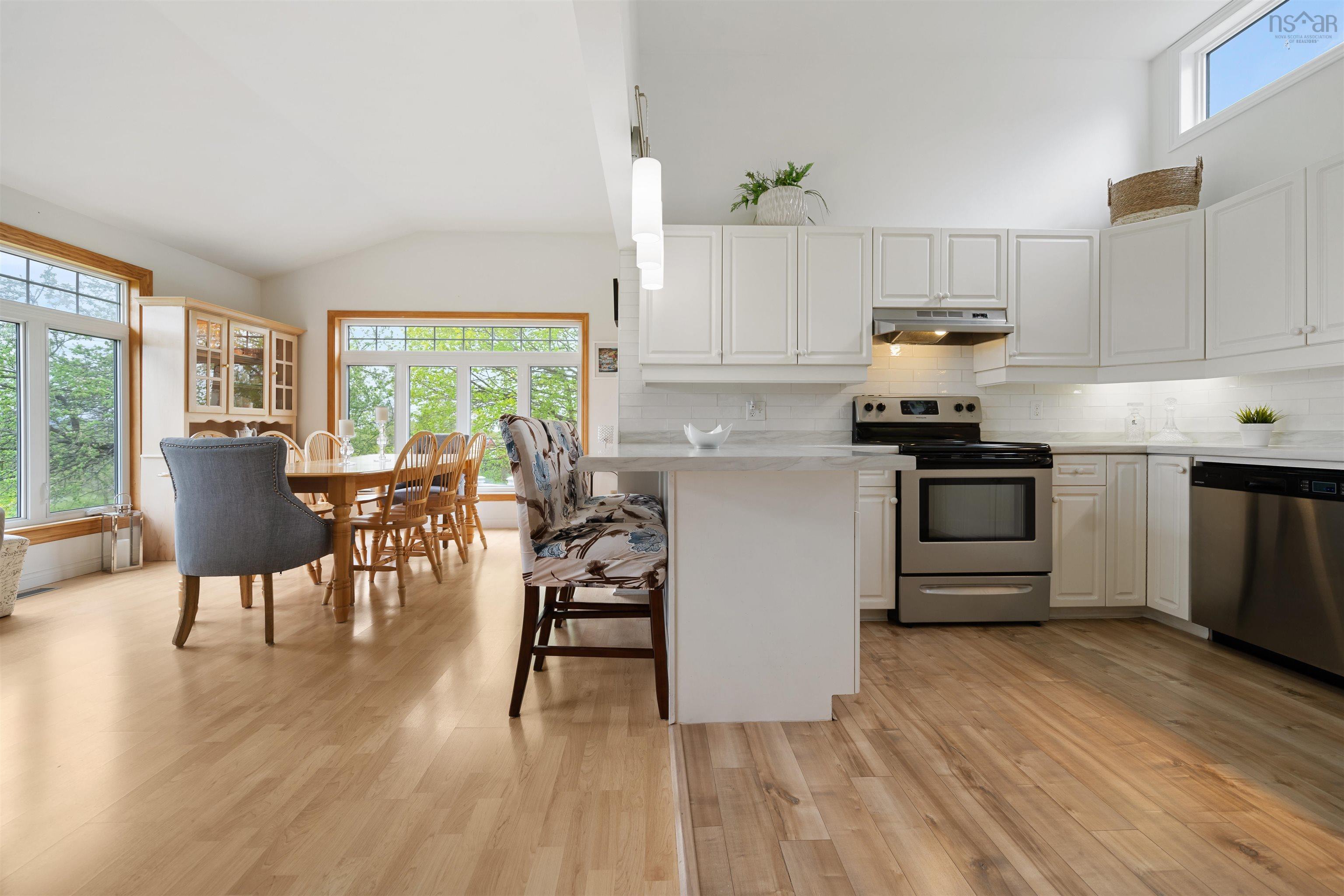 $434,900.00: 473 Highway 204, Amherst