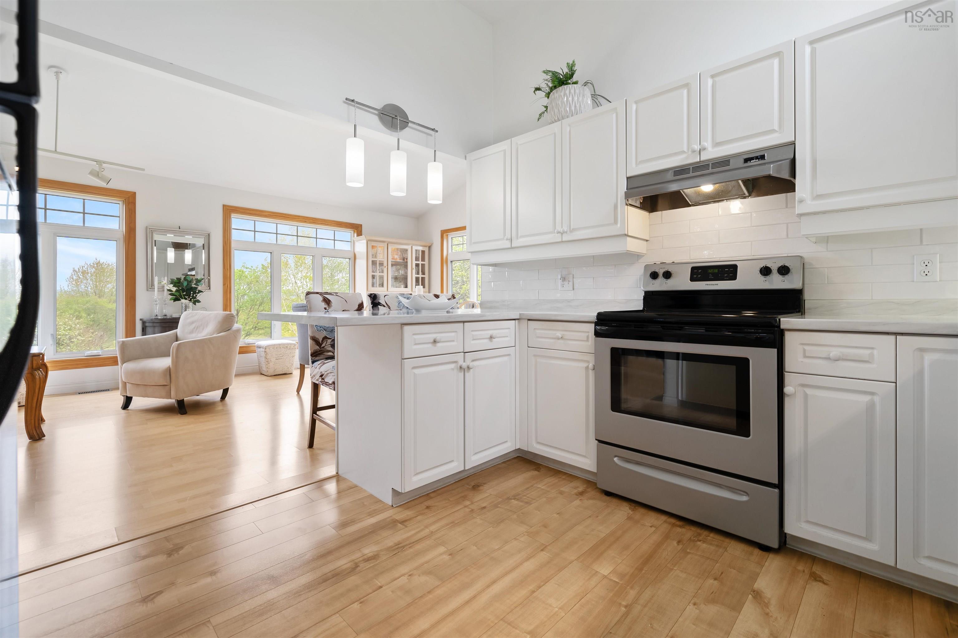 $434,900.00: 473 Highway 204, Amherst