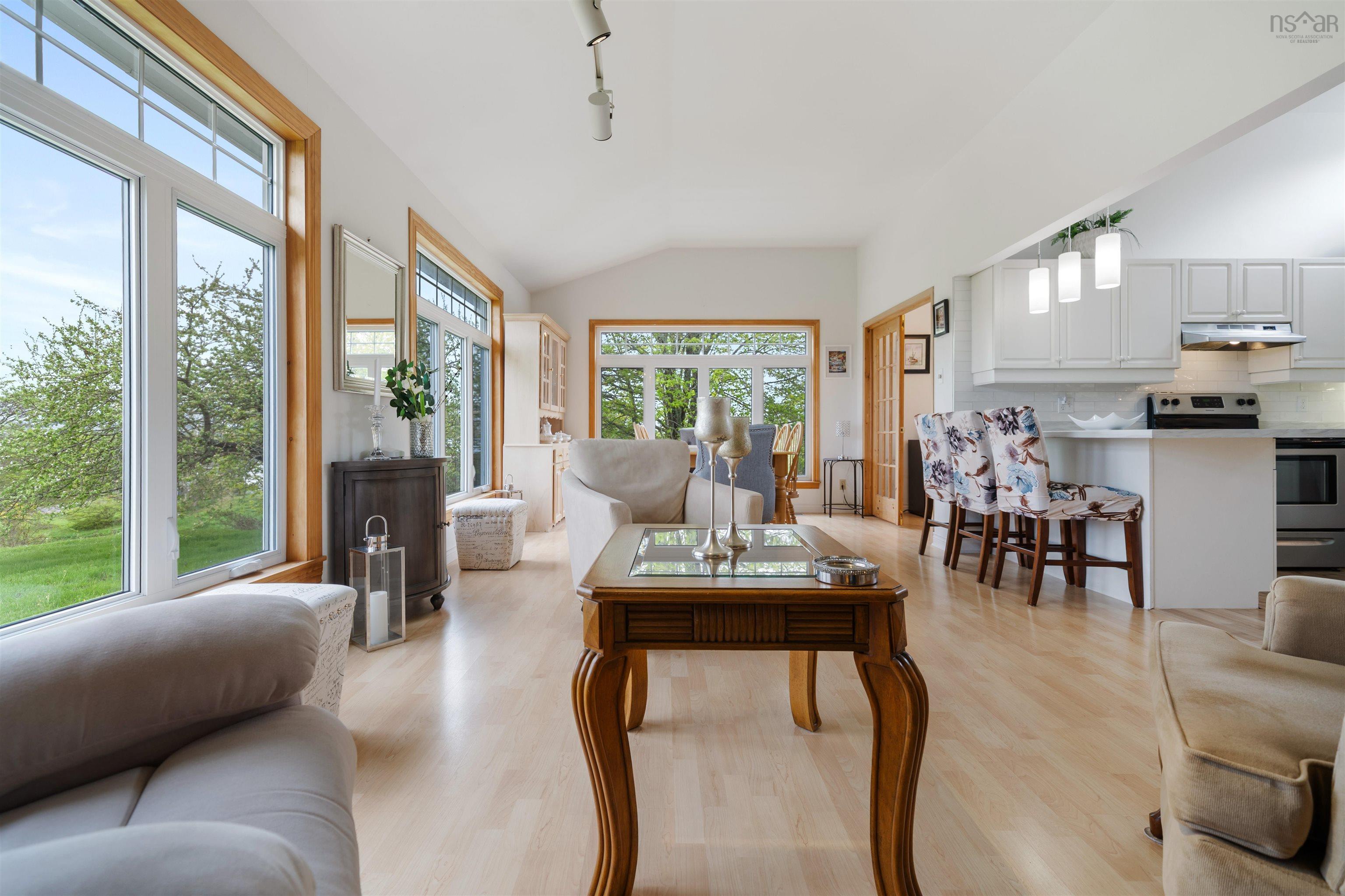 $434,900.00: 473 Highway 204, Amherst