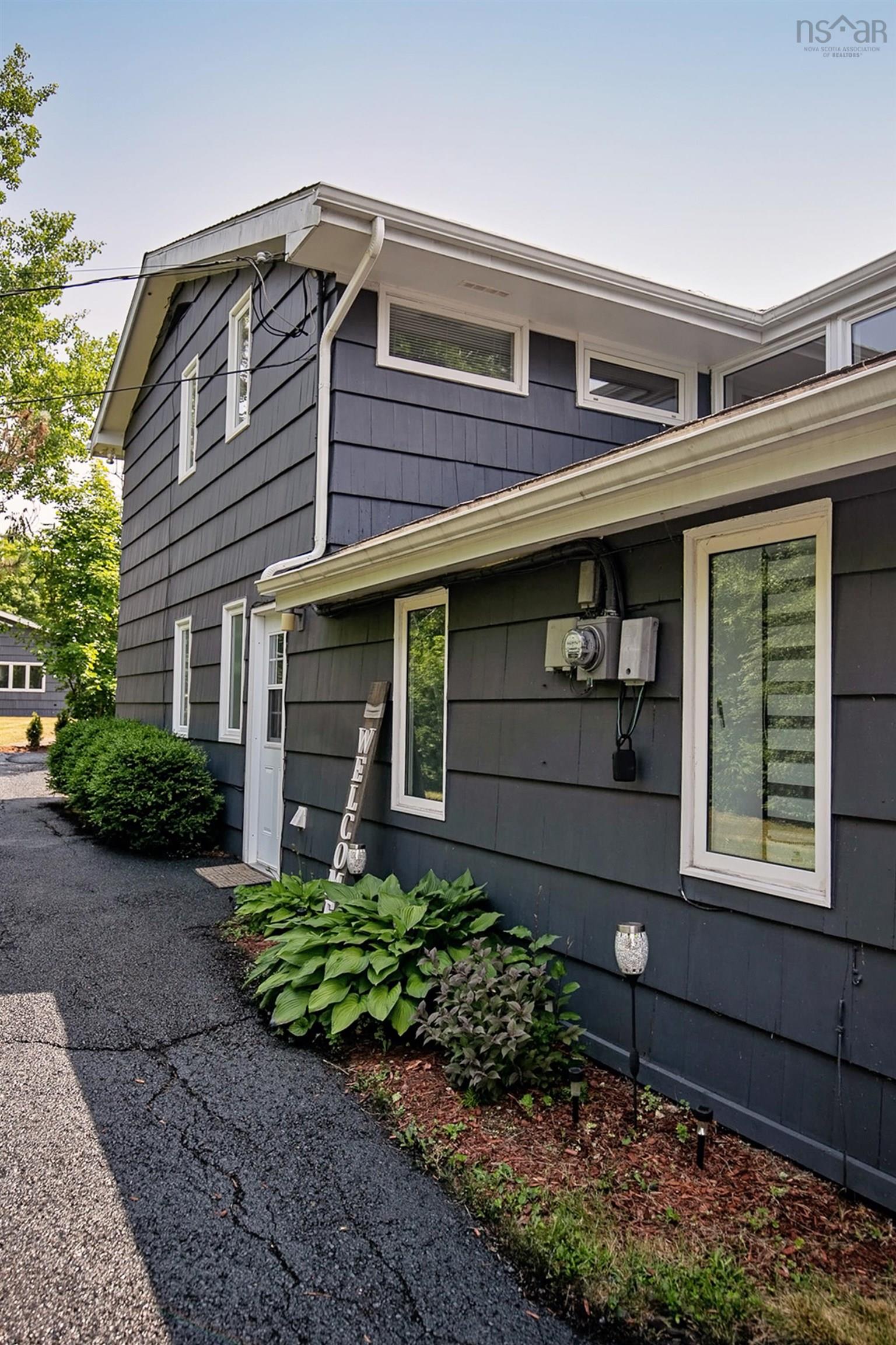 $434,900.00: 473 Highway 204, Amherst