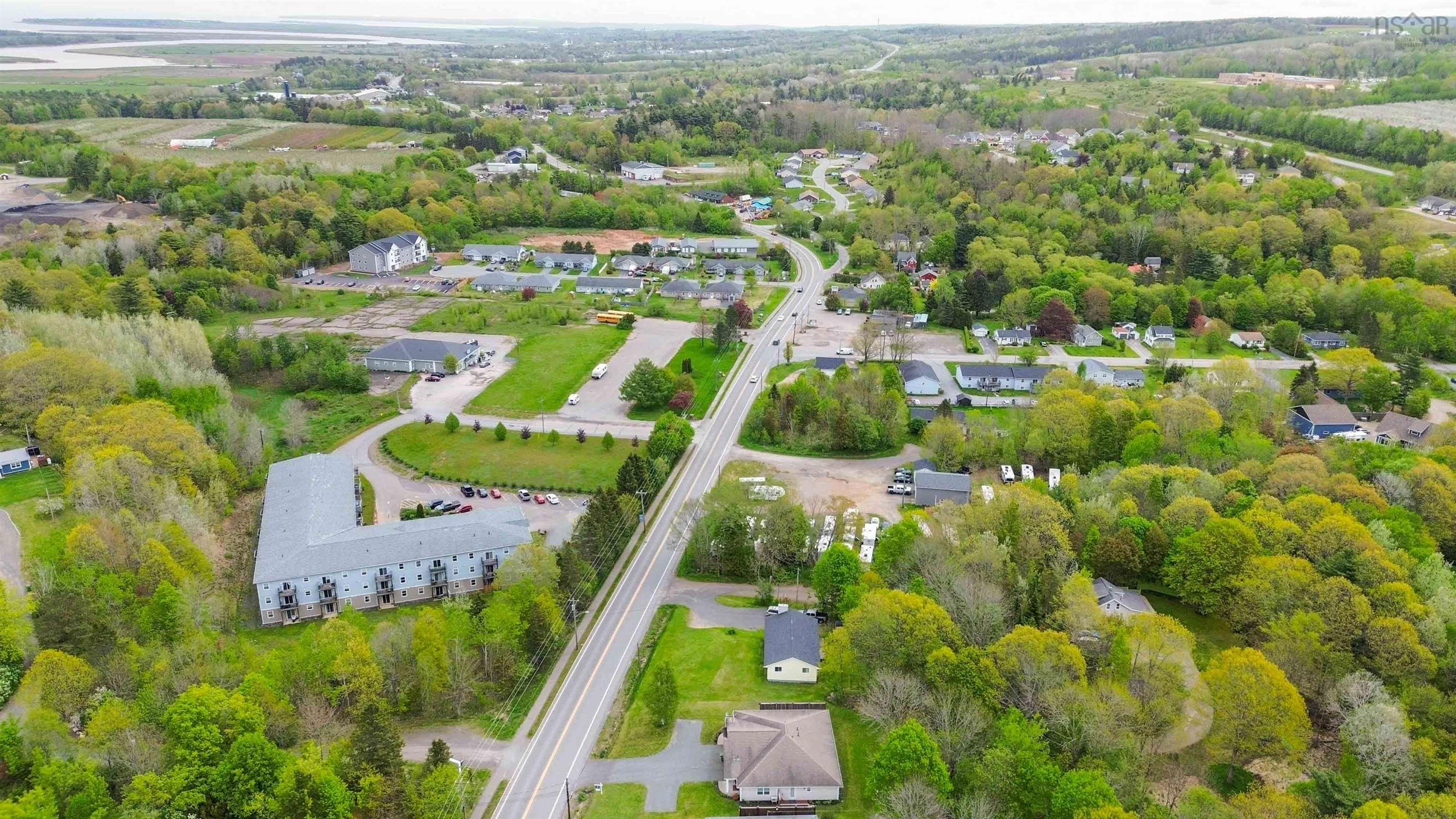 $348,888.00: 9654 Commercial Street, New Minas