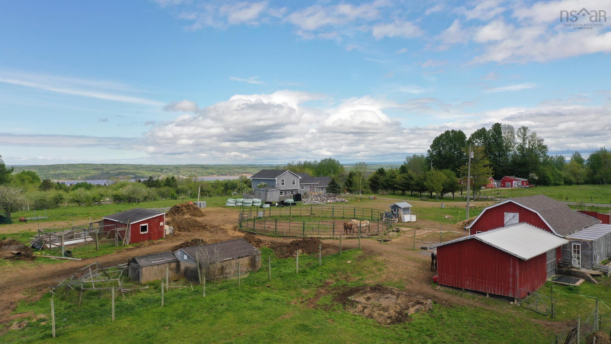 $1,080,000.00: 89 Basinview Road, Lockhartville