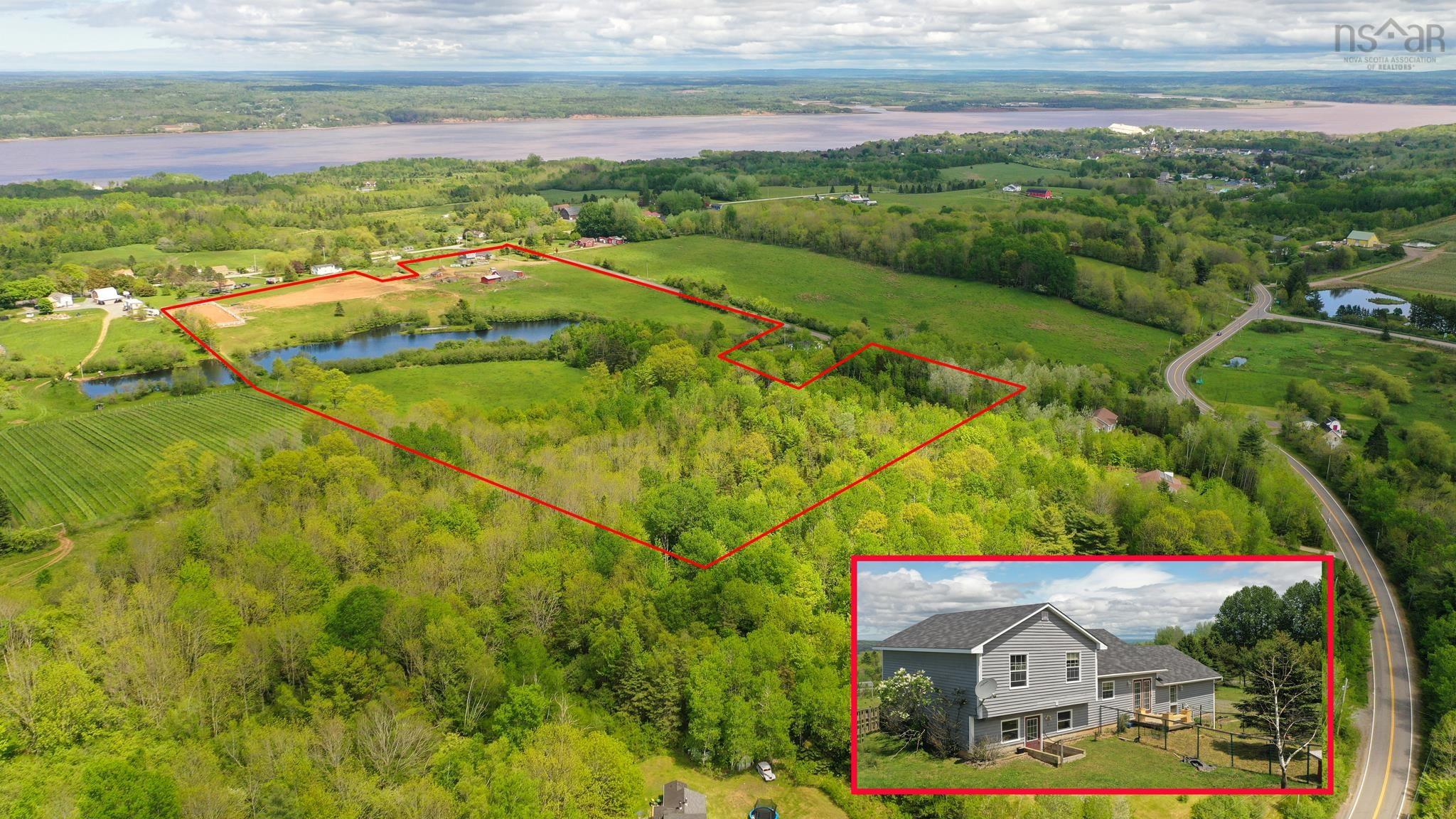 $1,080,000.00: 89 Basinview Road, Lockhartville