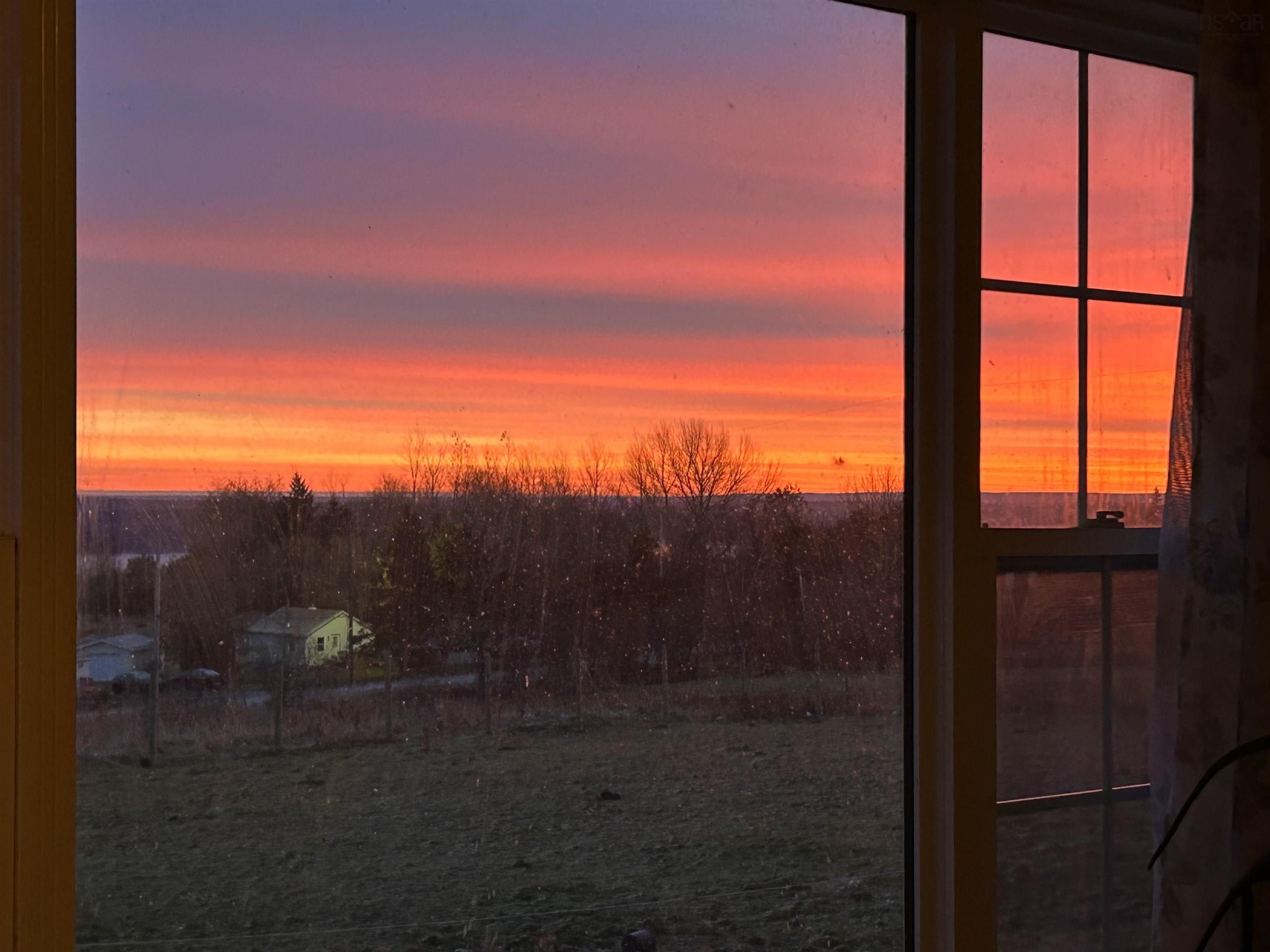 $1,080,000.00: 89 Basinview Road, Lockhartville