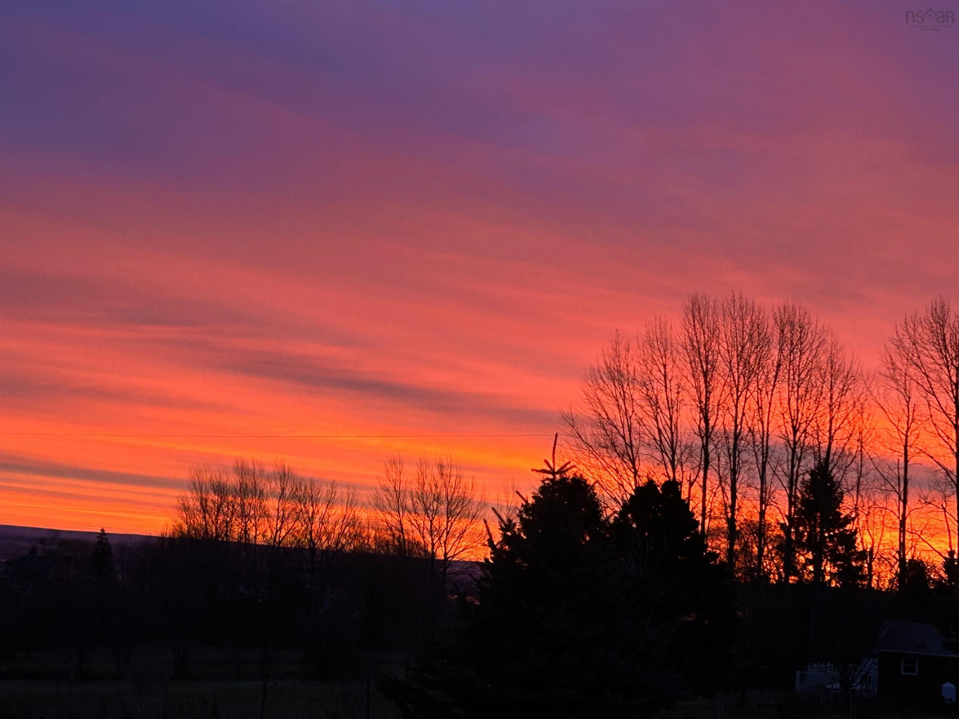 $1,080,000.00: 89 Basinview Road, Lockhartville