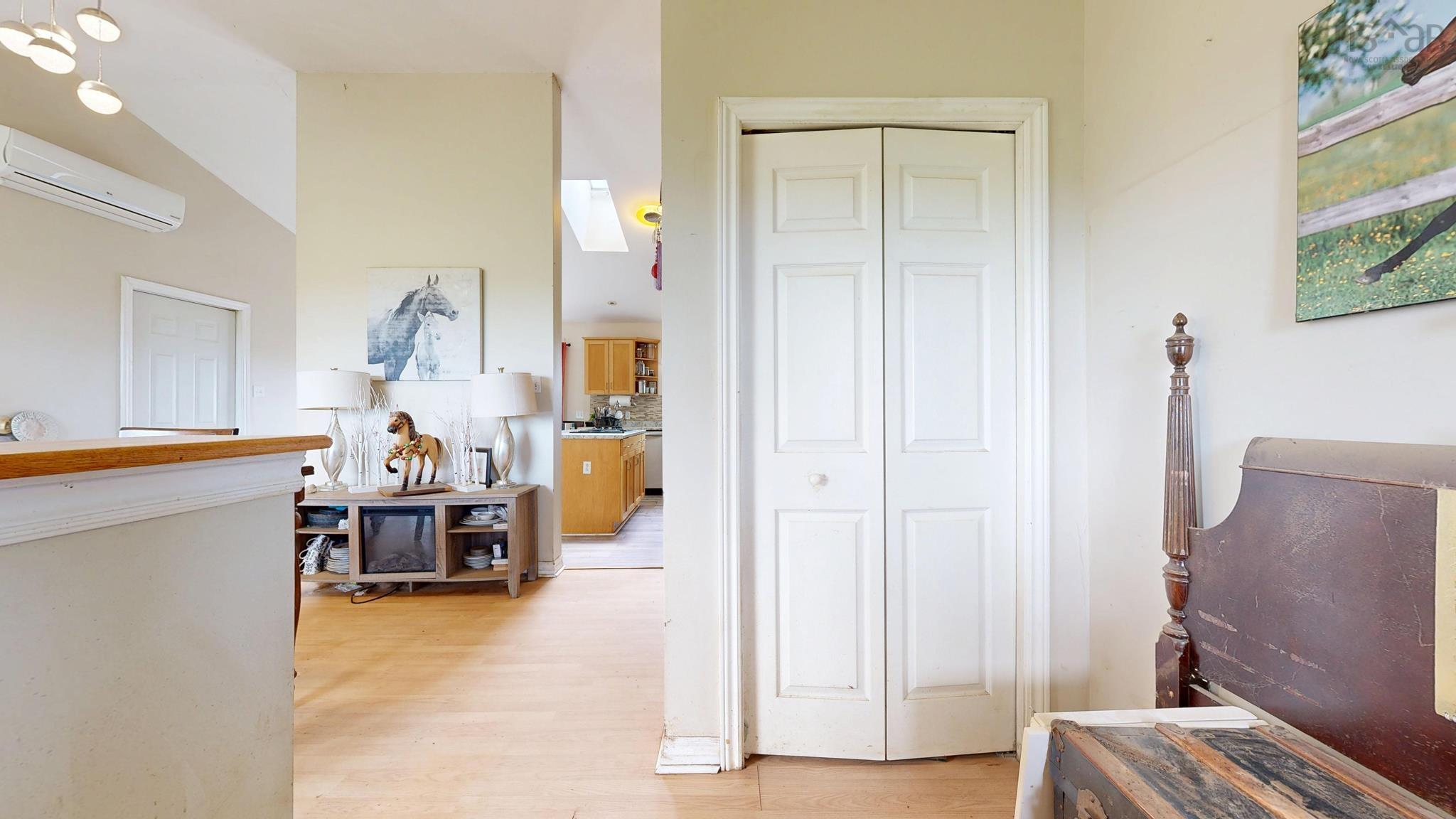 $1,080,000.00: 89 Basinview Road, Lockhartville