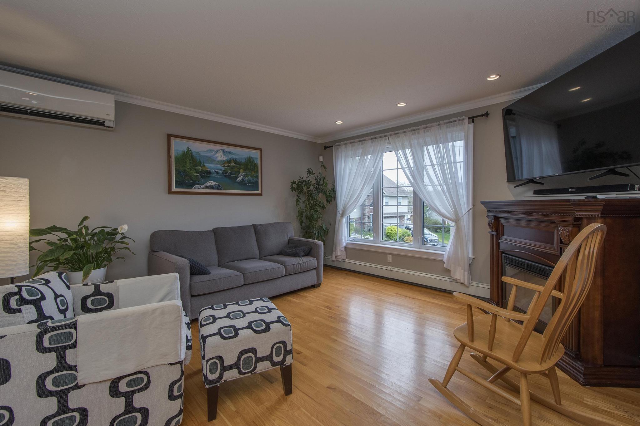 $674,900.00: 20 Pompano Court, Dartmouth