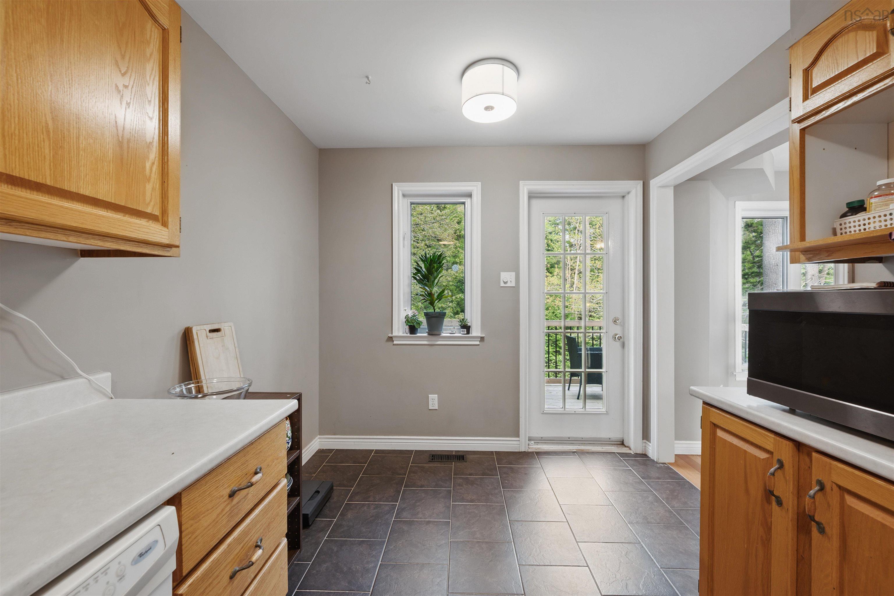 $549,900.00: 25 Brookshire Court, Bedford