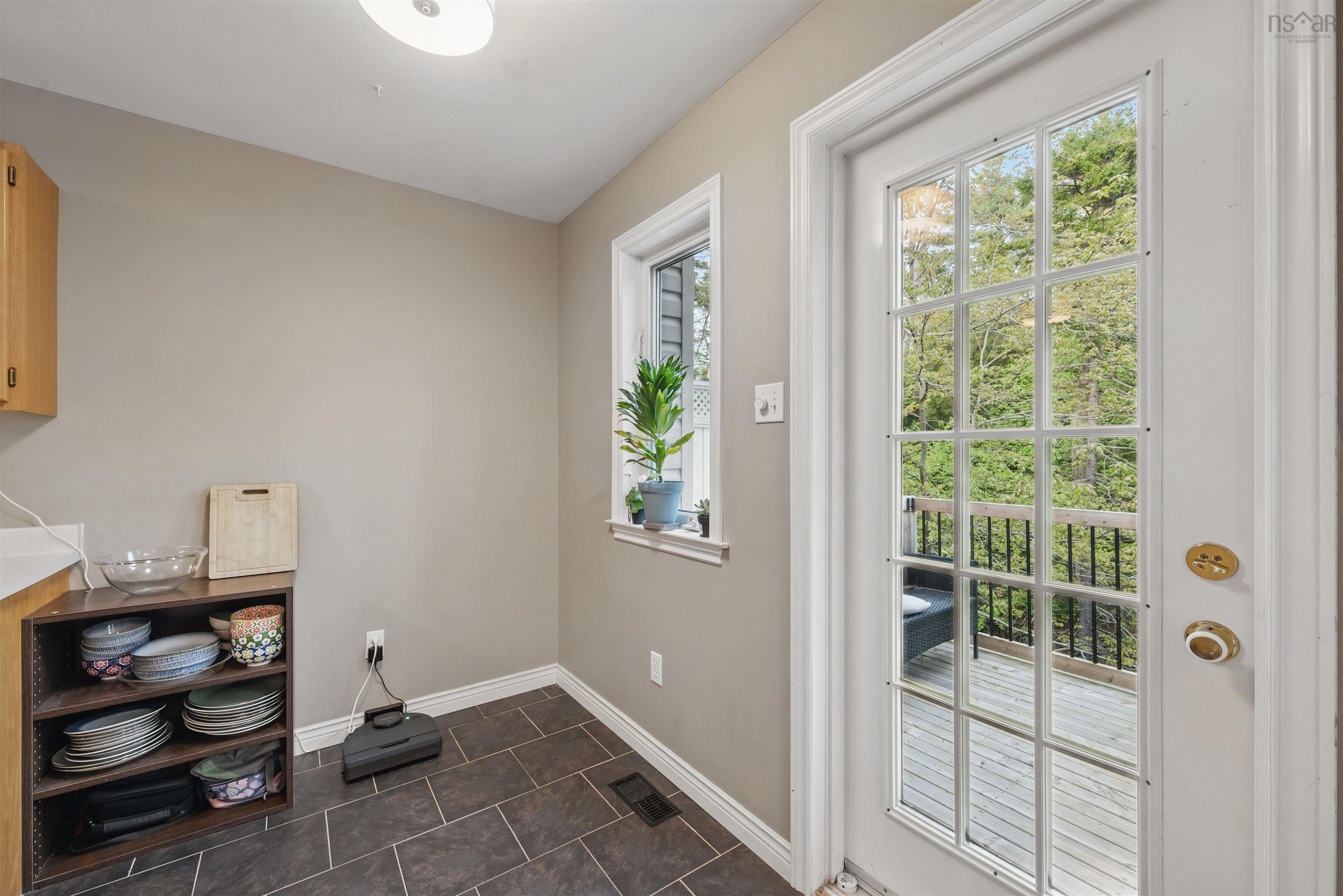 $549,900.00: 25 Brookshire Court, Bedford
