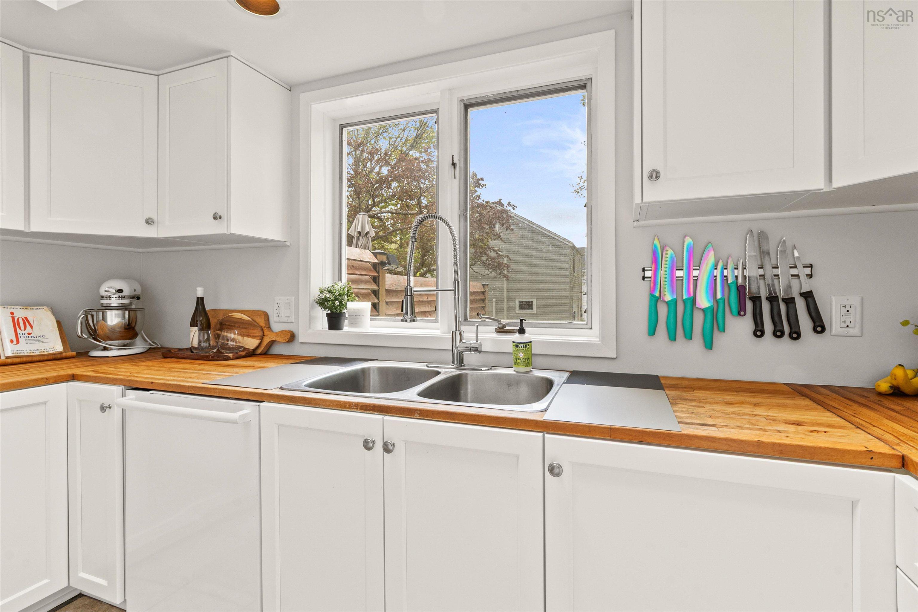 $849,900.00: 2942 Oxford Street, Halifax