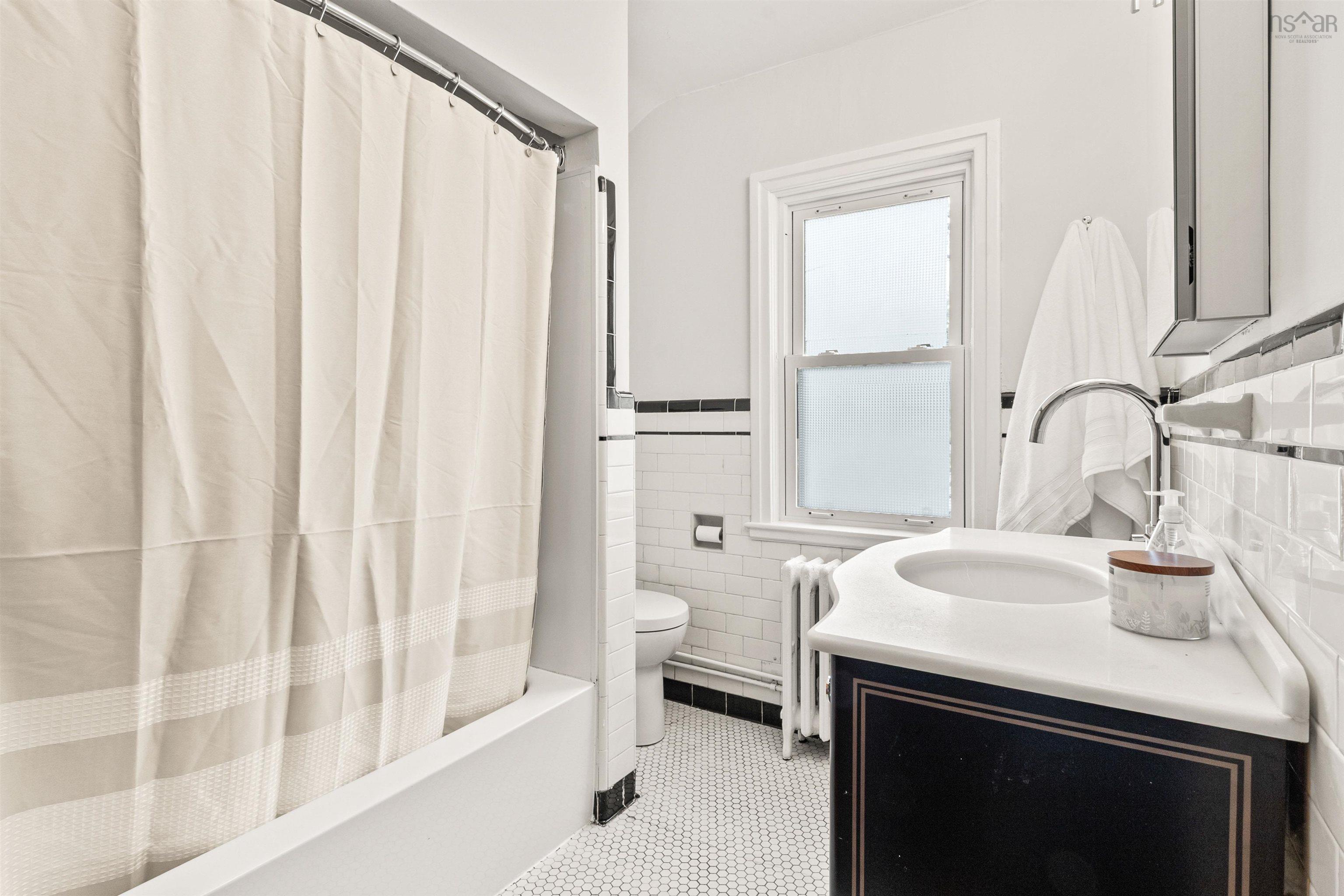 $849,900.00: 2942 Oxford Street, Halifax