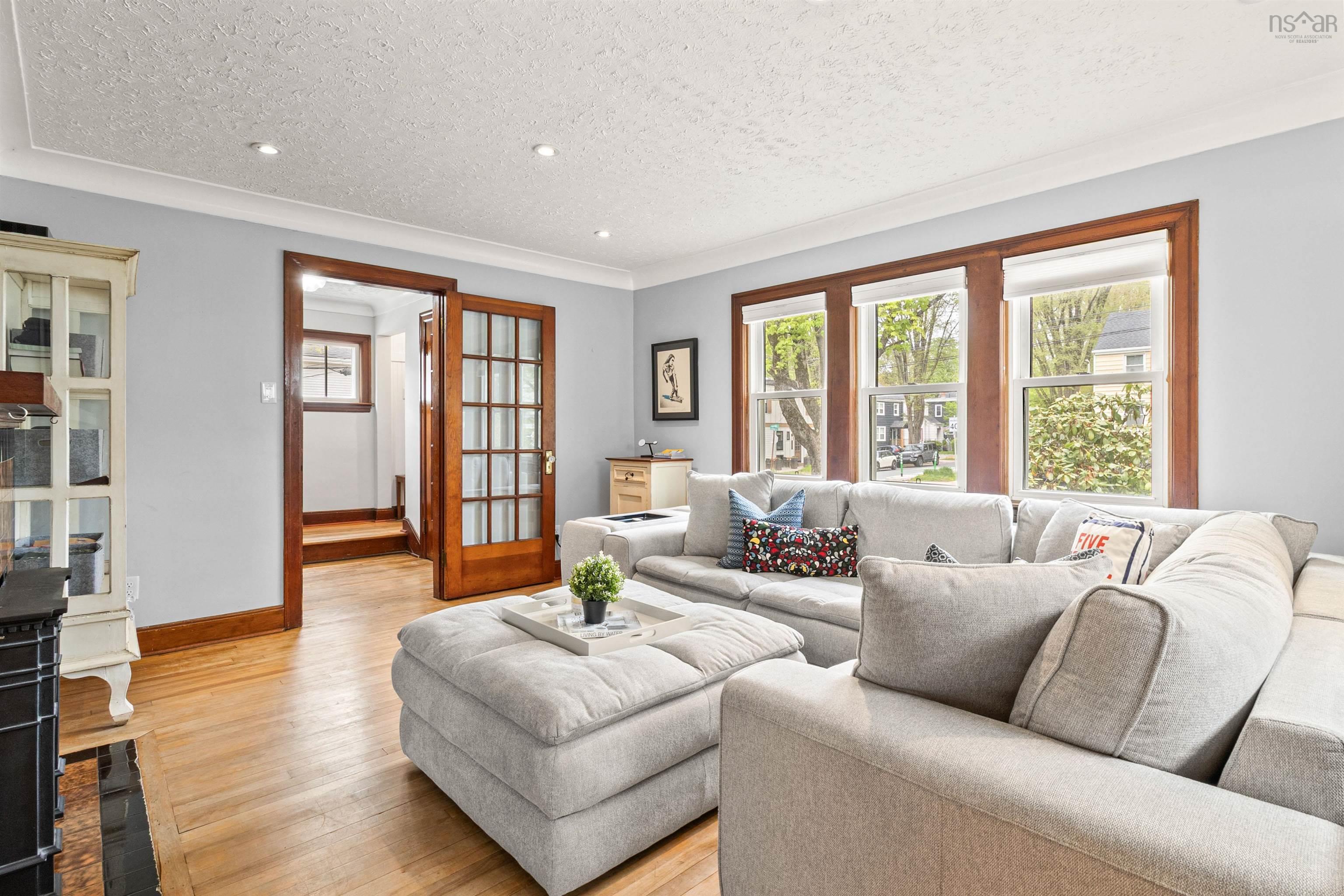 $849,900.00: 2942 Oxford Street, Halifax