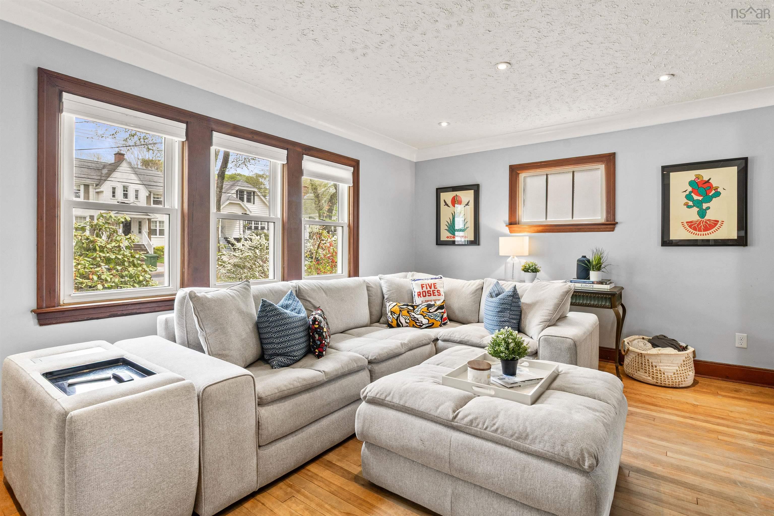 $849,900.00: 2942 Oxford Street, Halifax