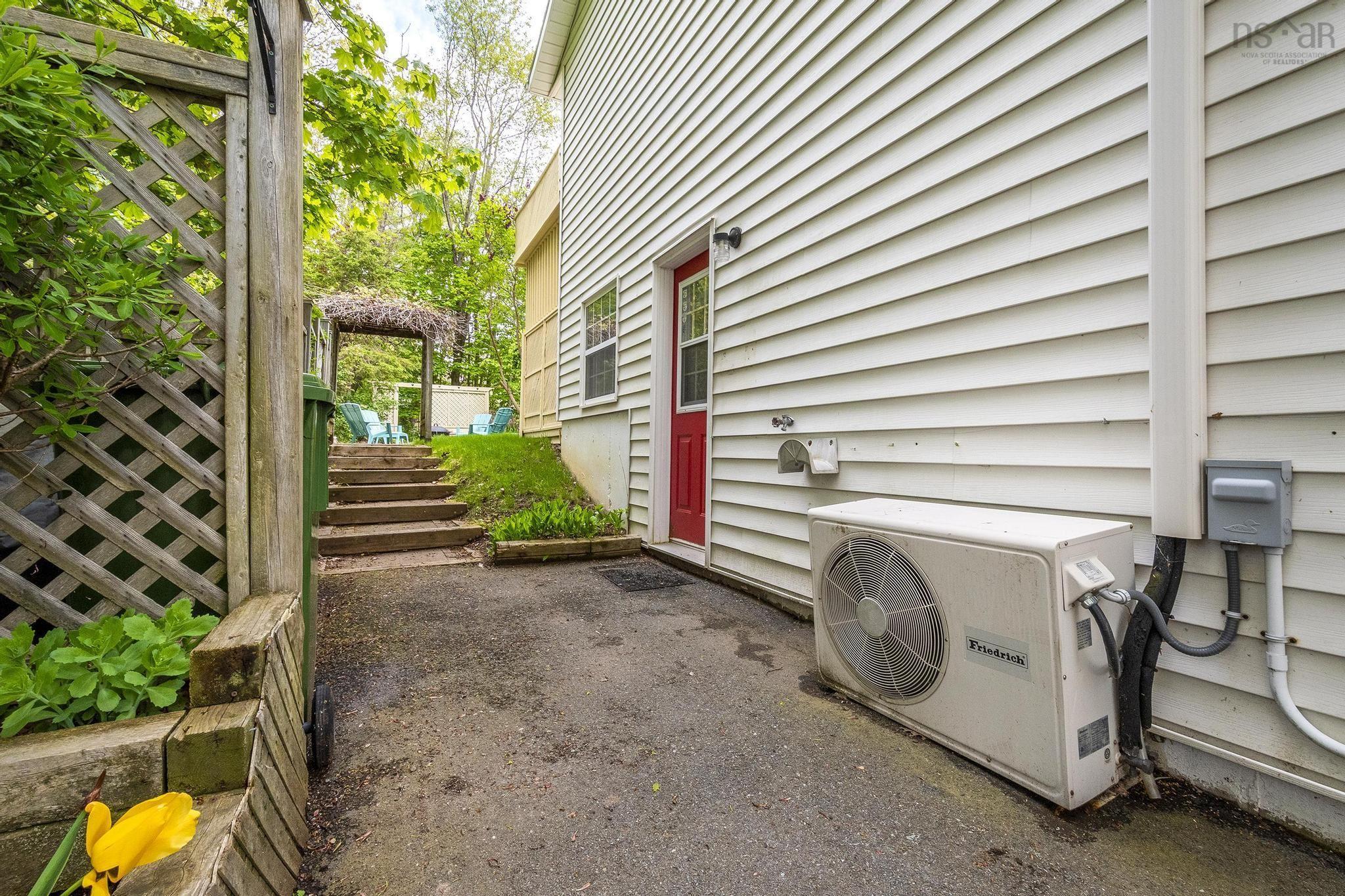 $425,000.00: 45 Churchill Avenue, Kentville