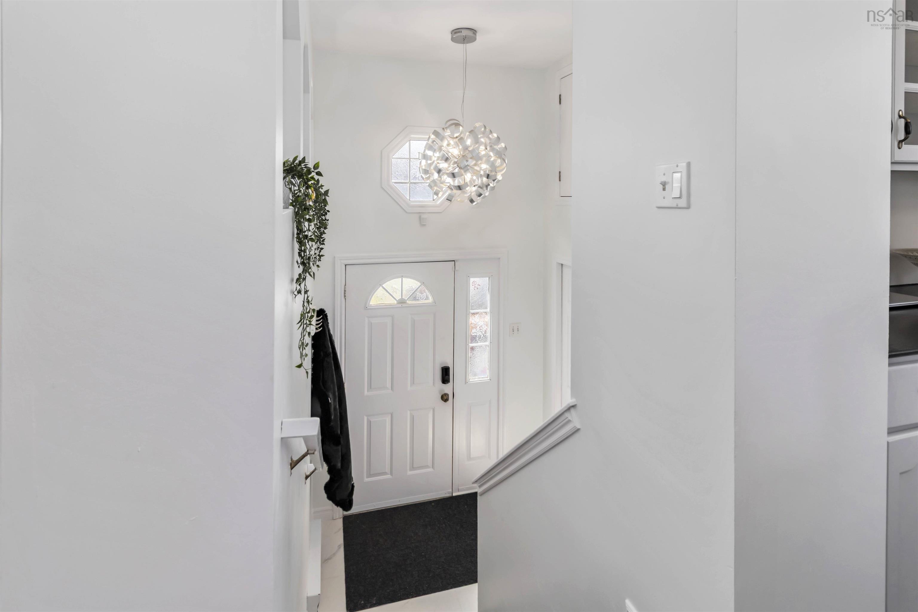 $399,900.00: 32 Thorncrest Court, Eastern Passage