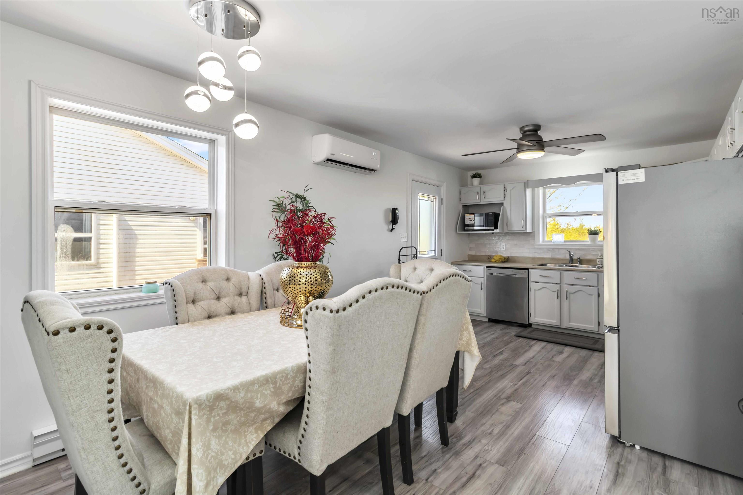 $399,900.00: 32 Thorncrest Court, Eastern Passage