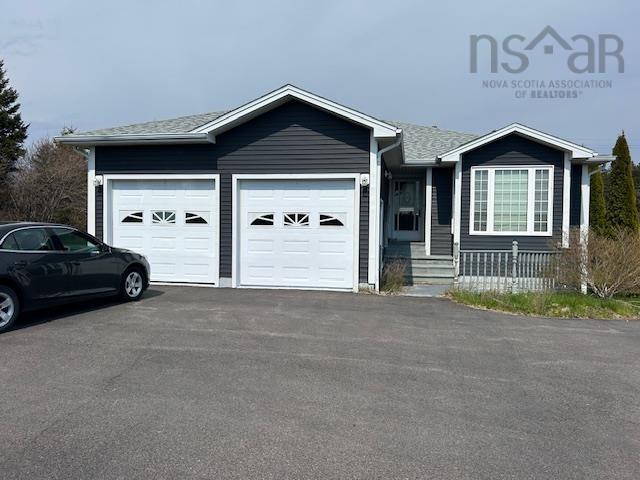 $499,000.00: 2 Hillcrest Drive, Port Hawkesbury