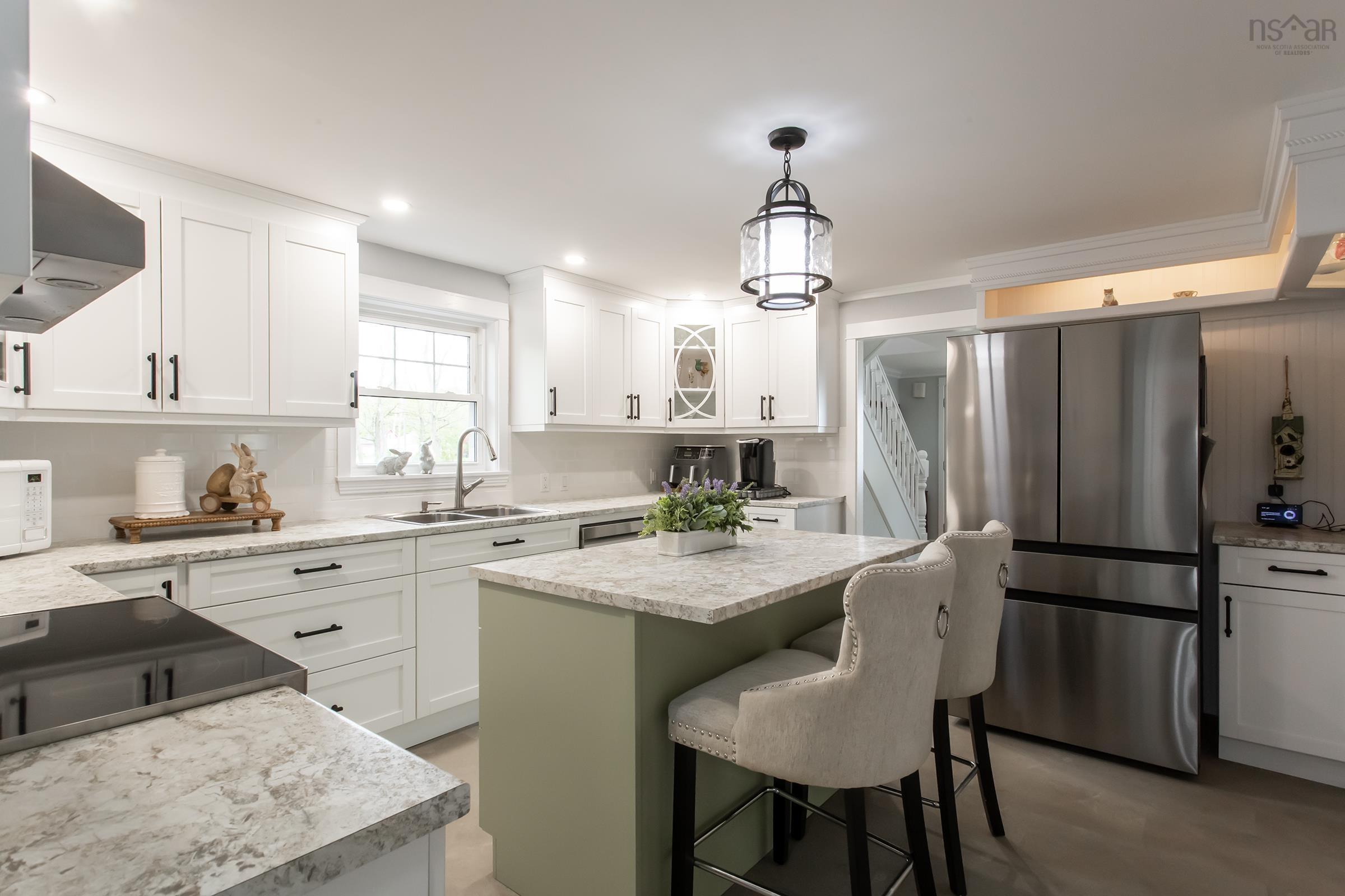 $859,000.00: 2151 Highway 1, Auburn