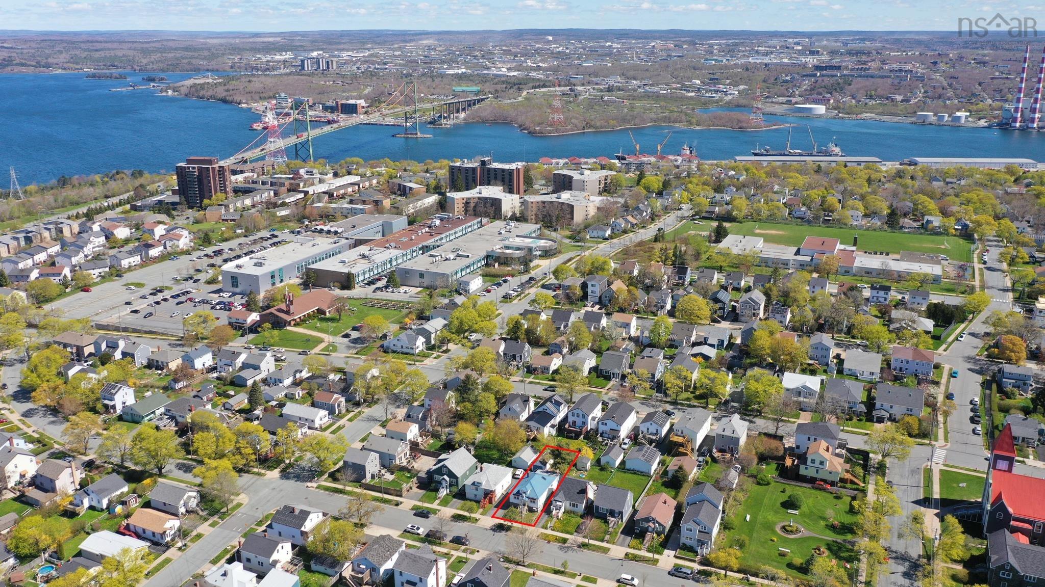 $699,900.00: 3681 High Street, Halifax Peninsula