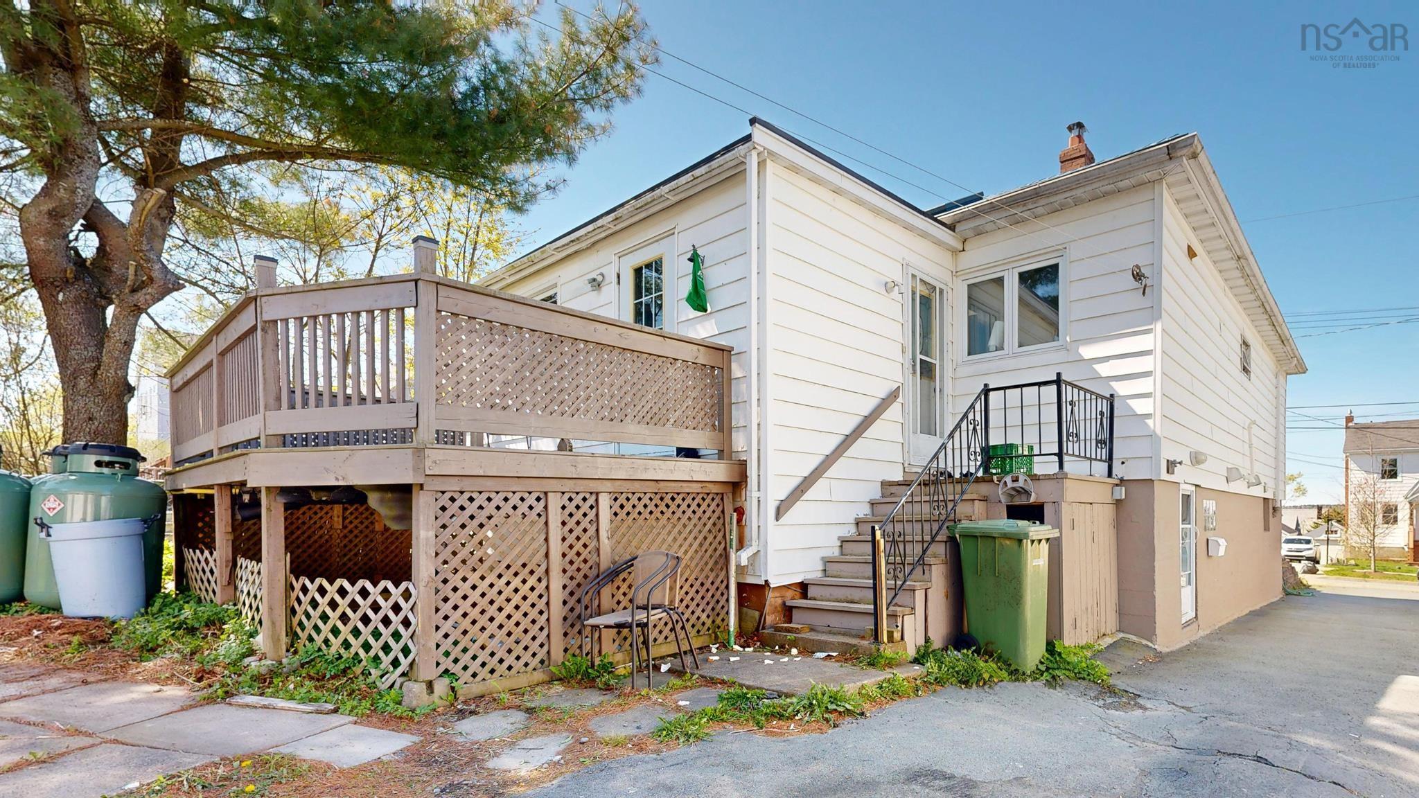 $699,900.00: 3681 High Street, Halifax Peninsula