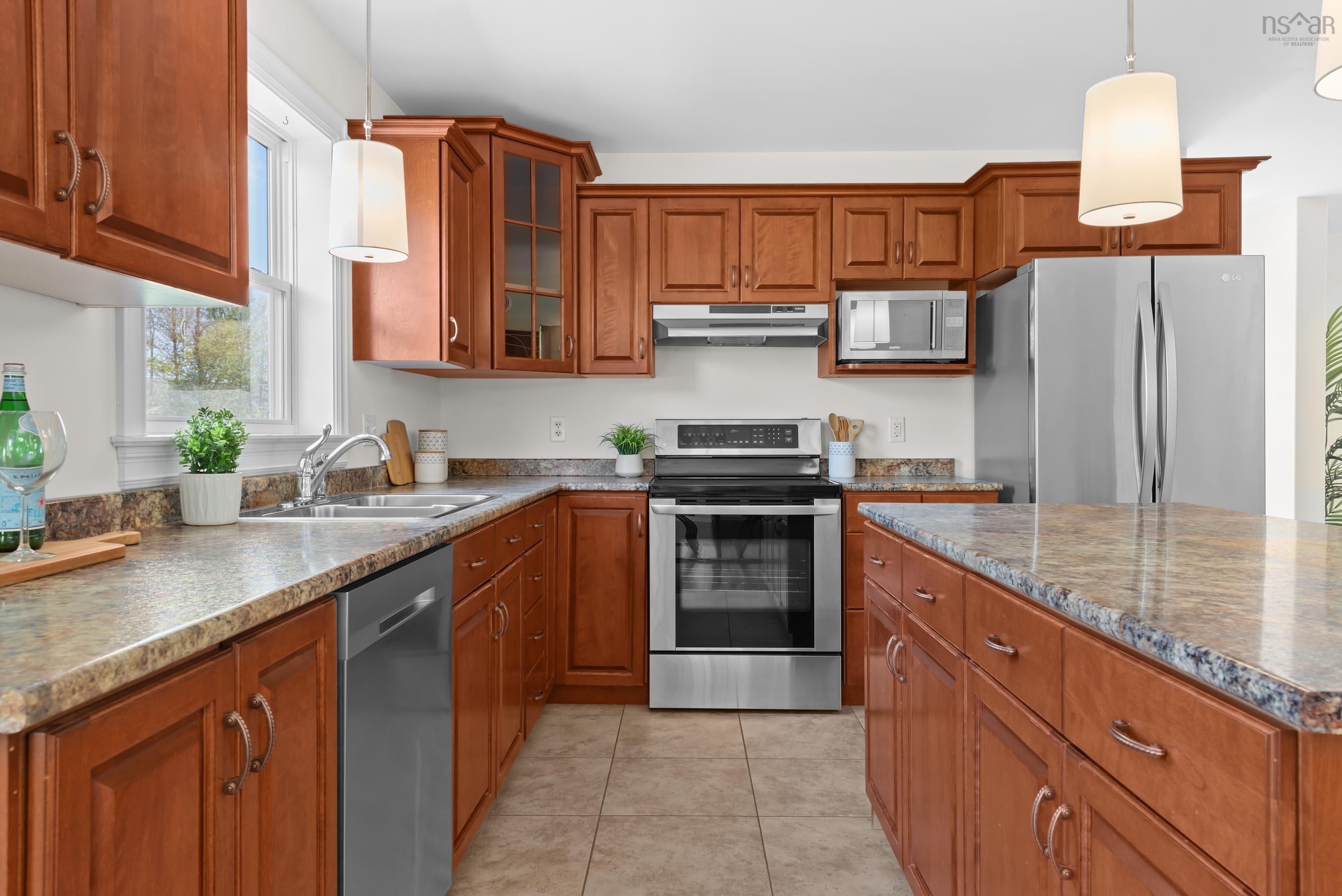 $599,900.00: 48 Beaconsfield Way, Middle Sackville