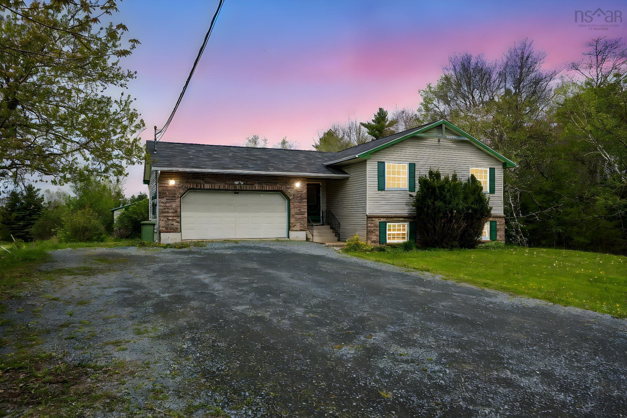 $499,900.00: 54 Old Truro Road, Elmsdale