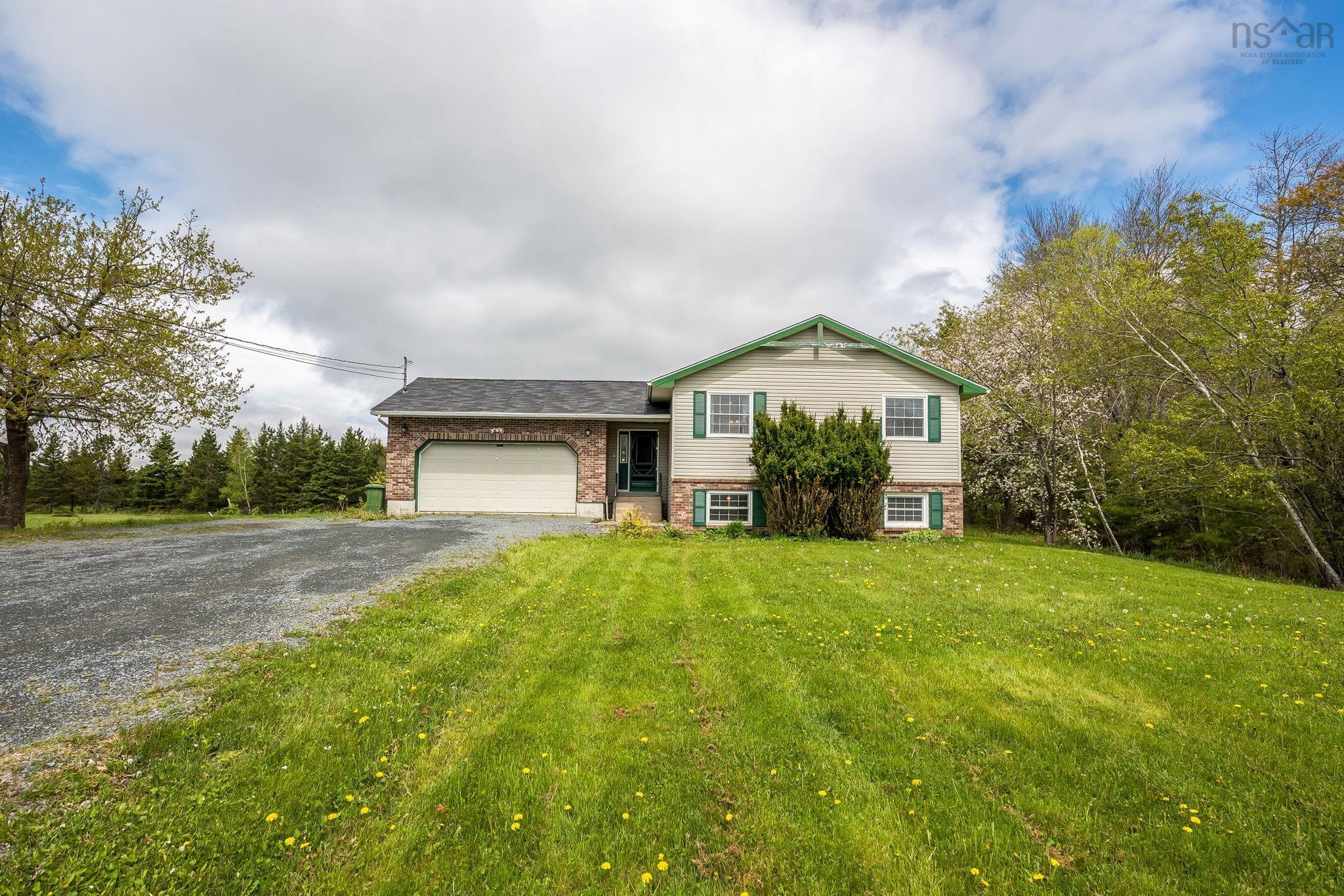 $499,900.00: 54 Old Truro Road, Elmsdale