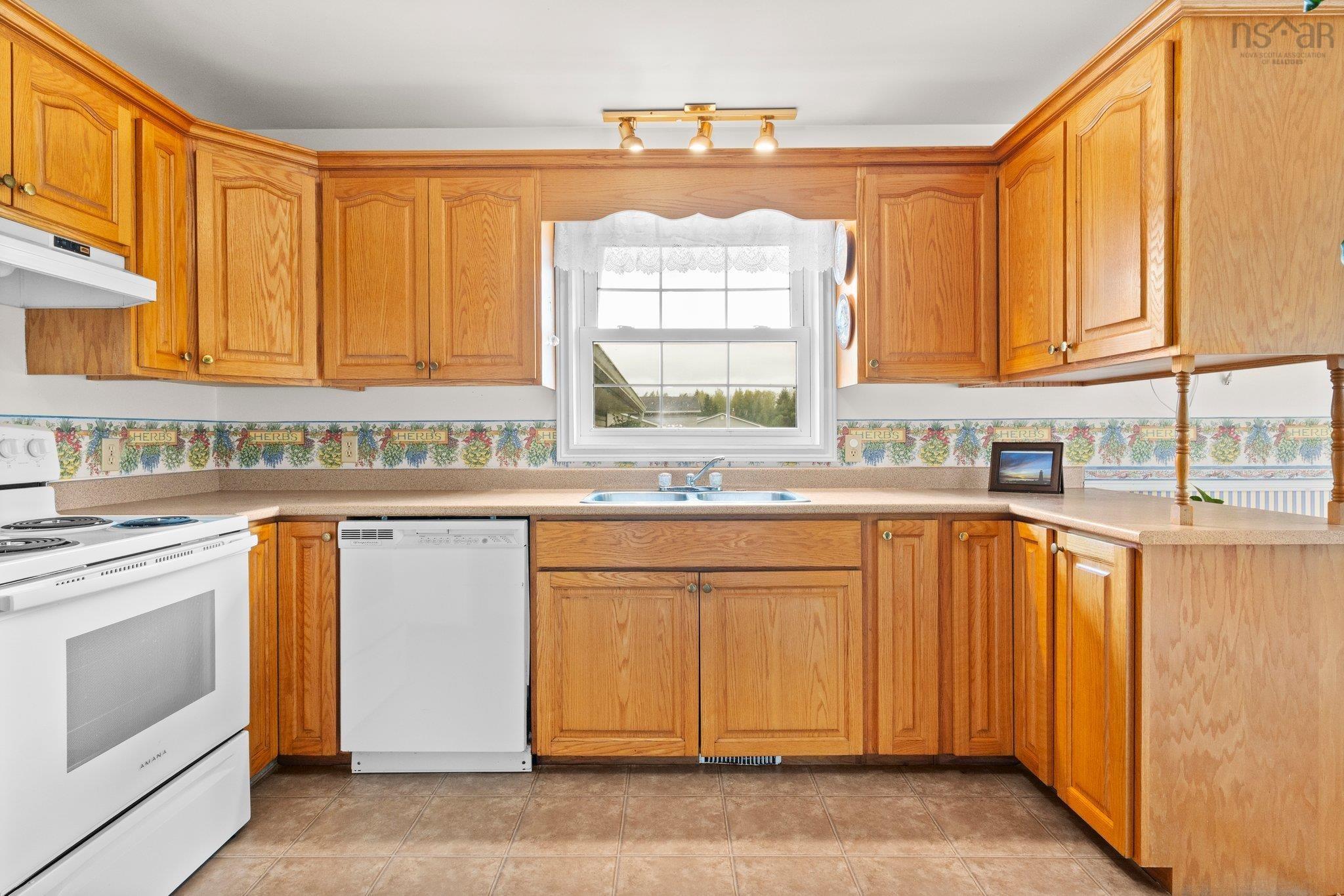 $499,900.00: 54 Old Truro Road, Elmsdale