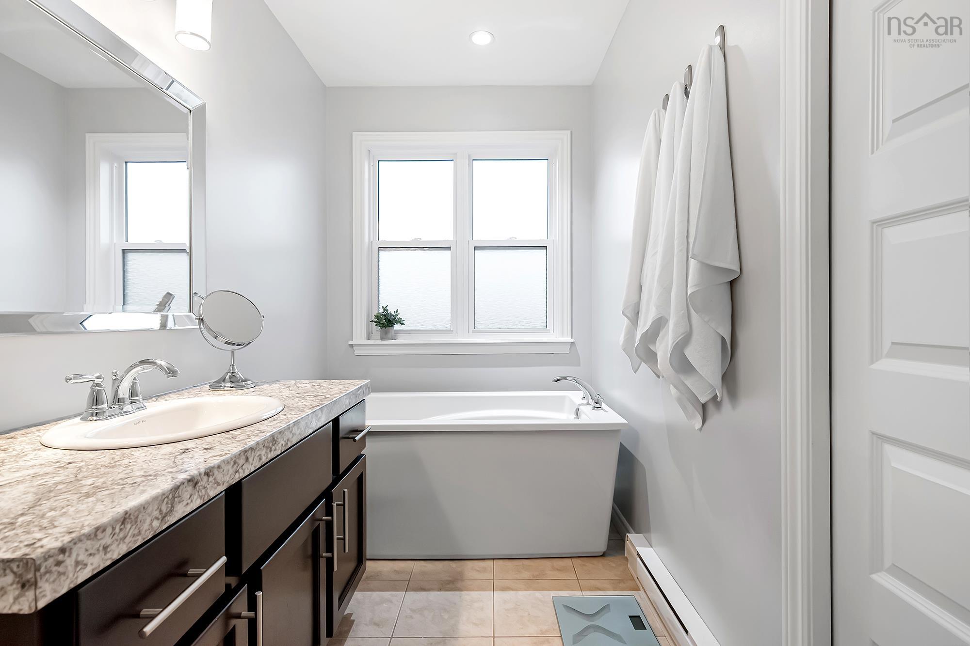 $584,900.00: 176 Alabaster Way, Halifax