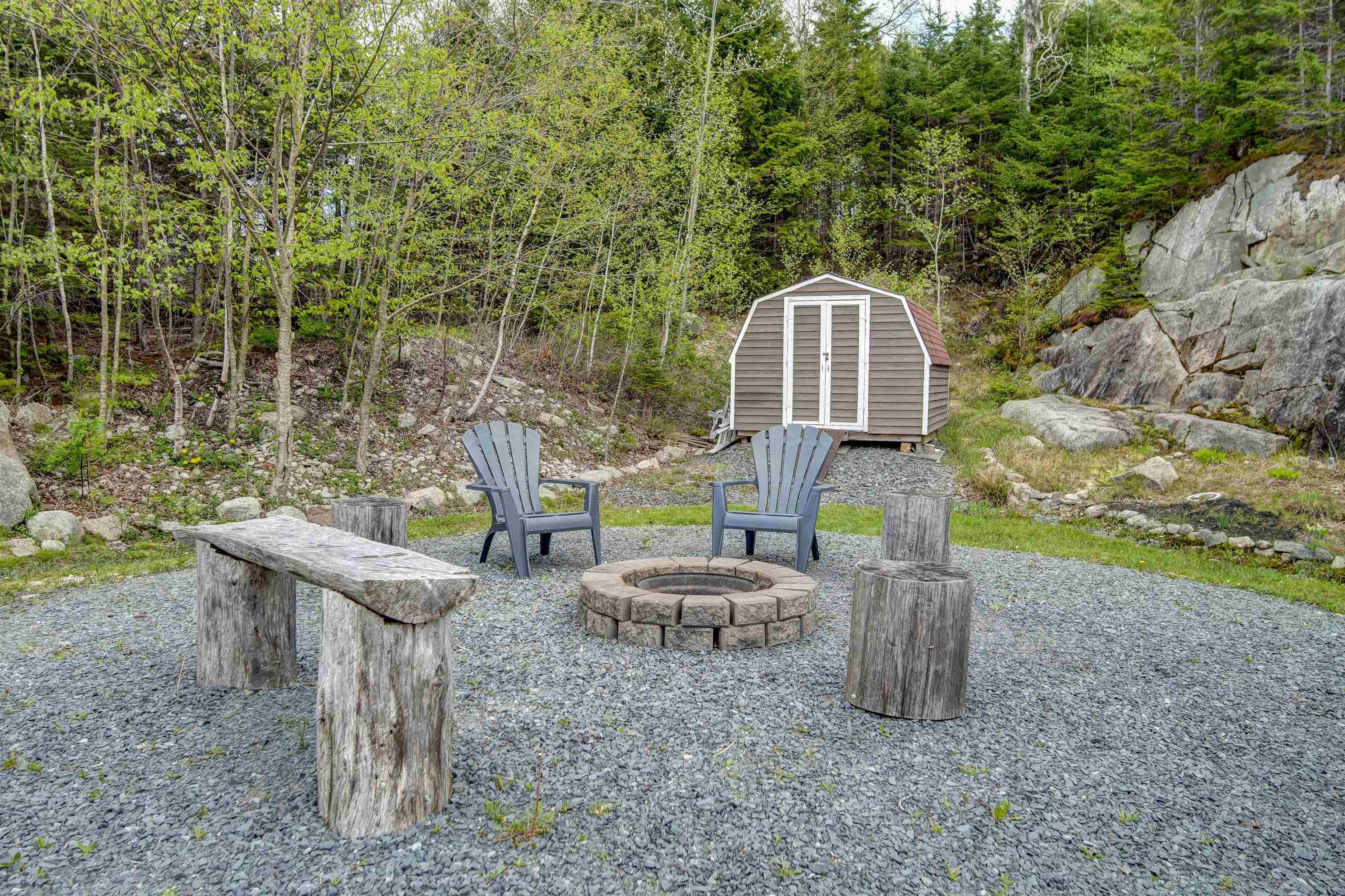 $649,900.00: 16 Forest Glade Drive, Hatchet Lake