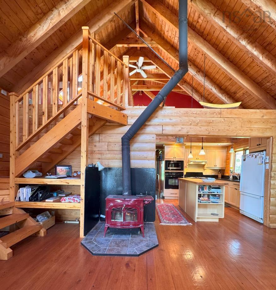 $579,900.00: 47 Kenneth Point Road, Caribou Island