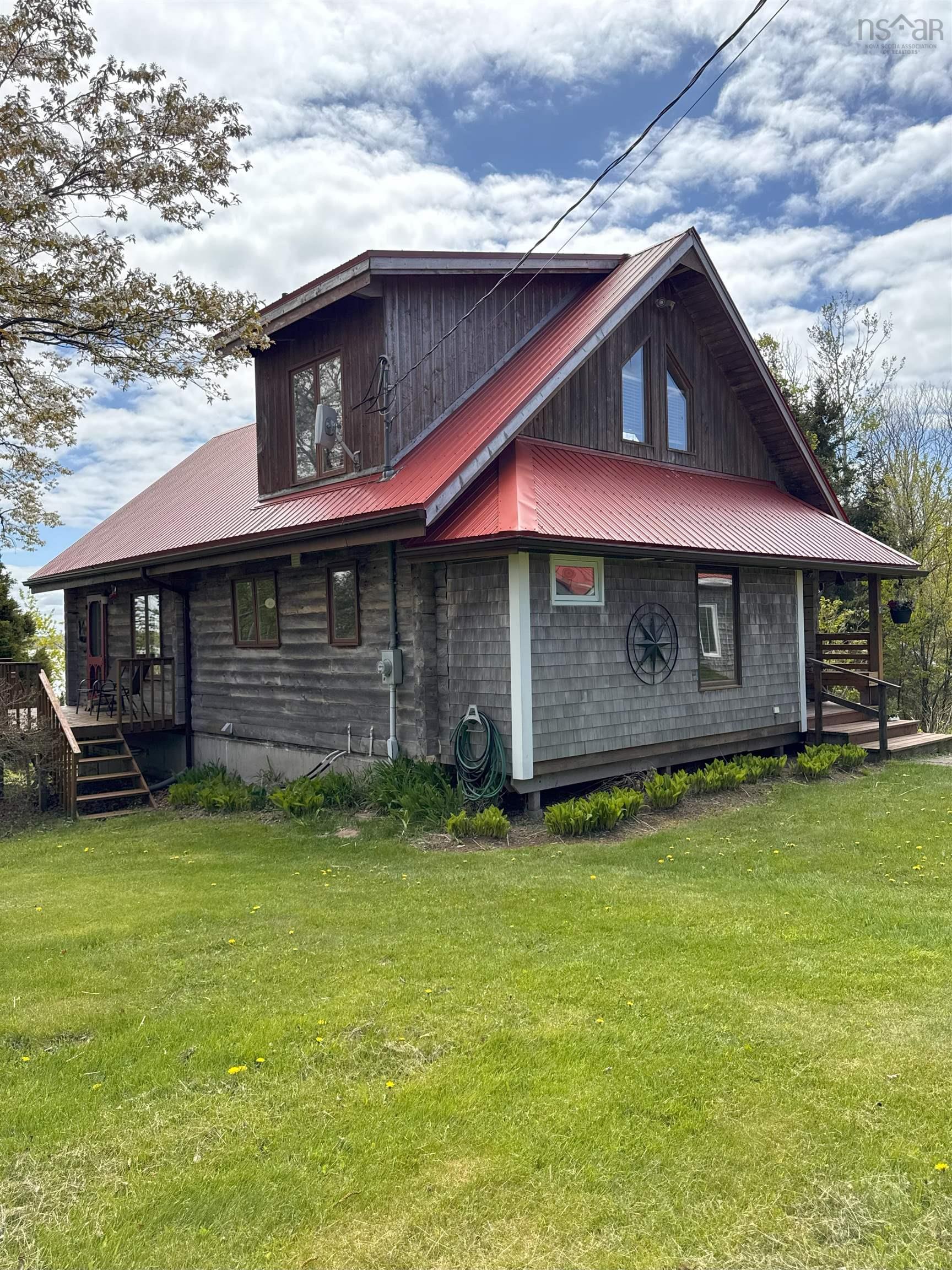 $579,900.00: 47 Kenneth Point Road, Caribou Island