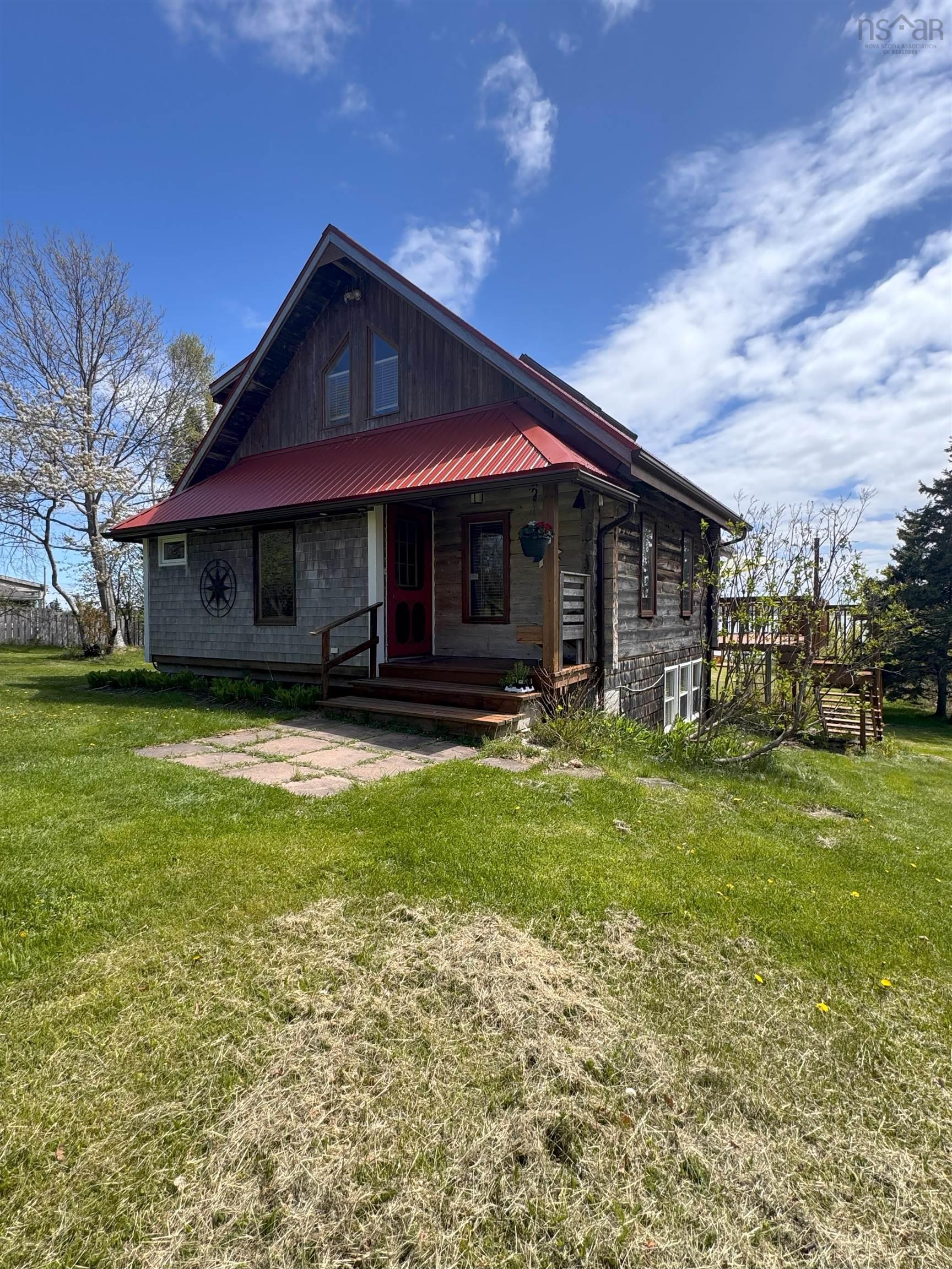 $579,900.00: 47 Kenneth Point Road, Caribou Island