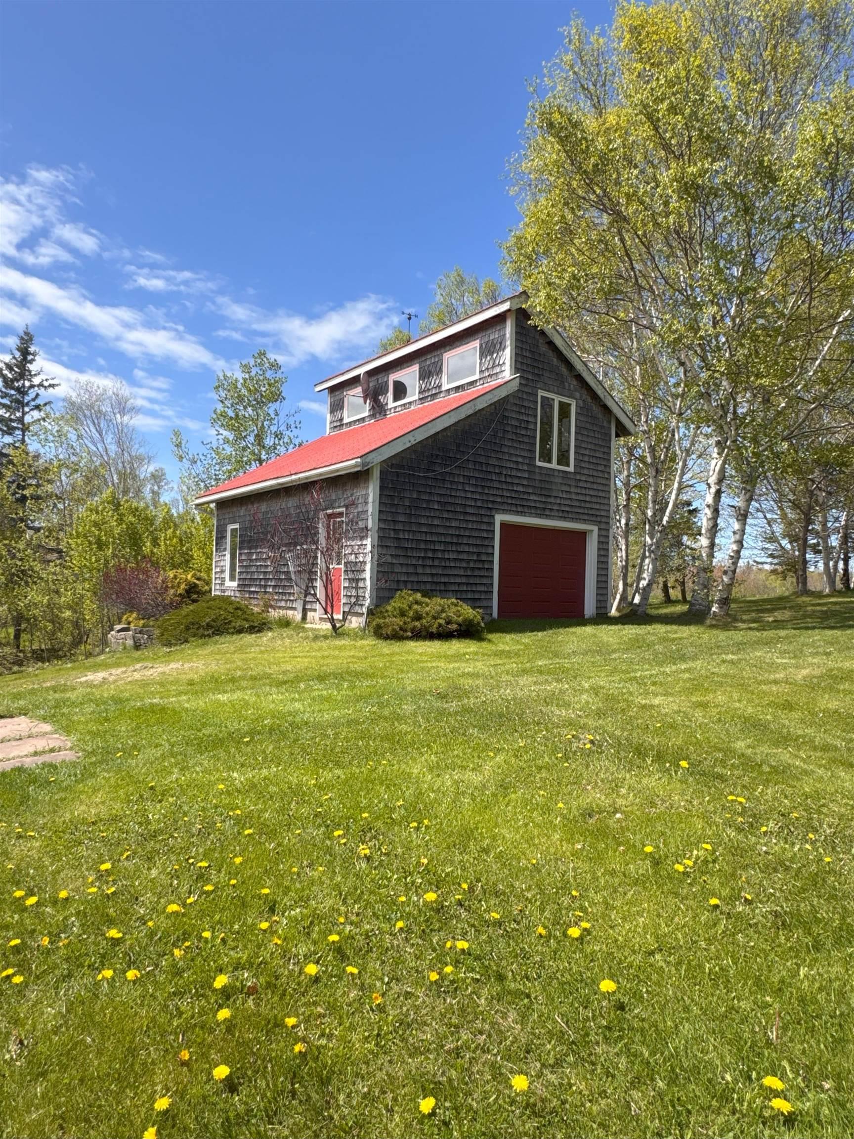 $579,900.00: 47 Kenneth Point Road, Caribou Island