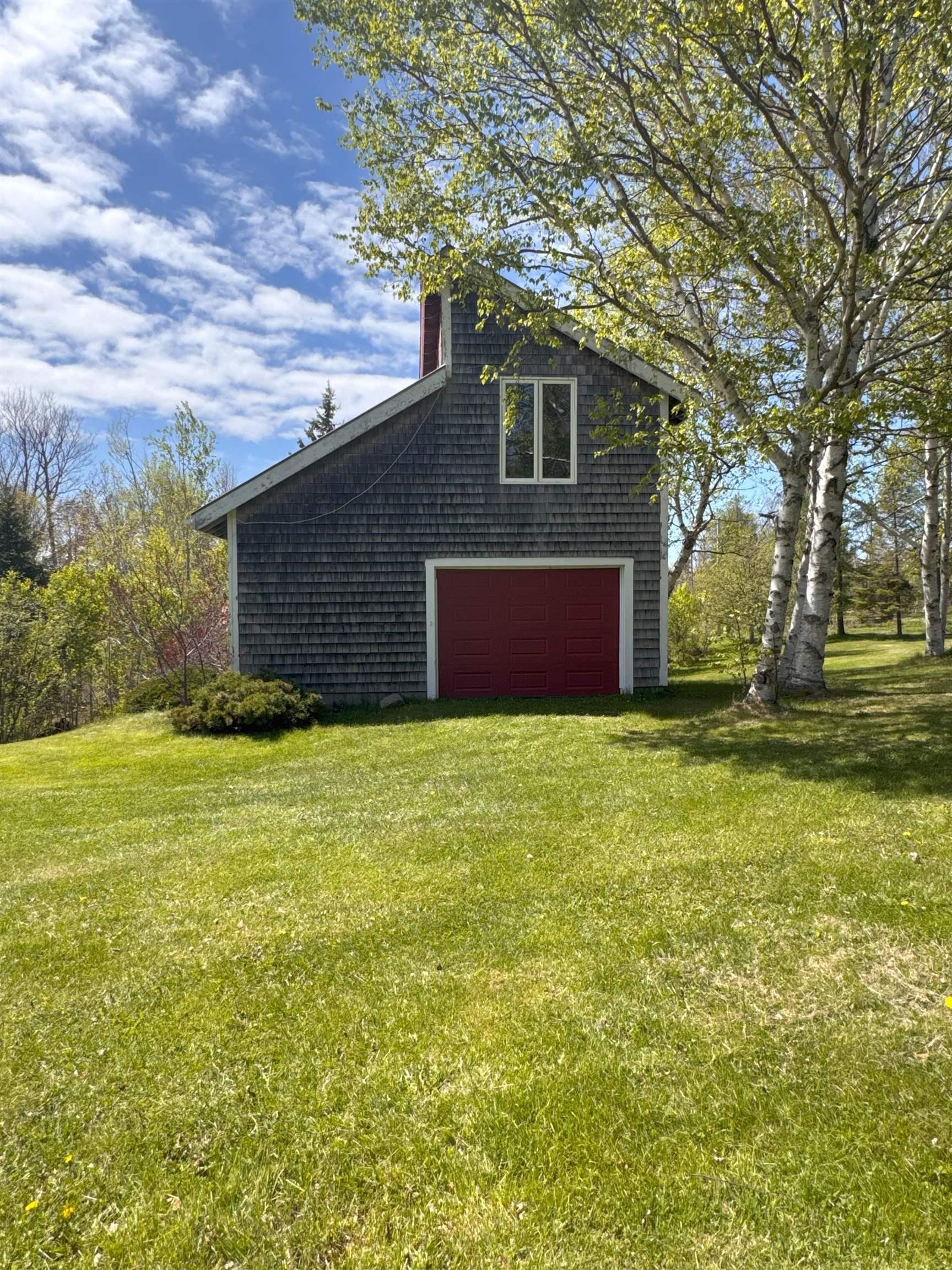 $579,900.00: 47 Kenneth Point Road, Caribou Island