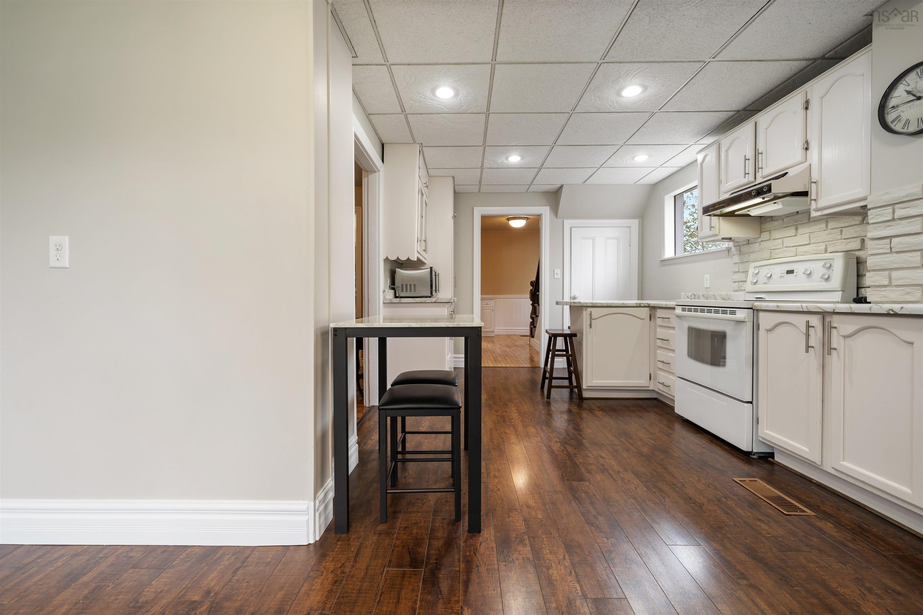 $295,900.00: 11 Durley Street, Amherst