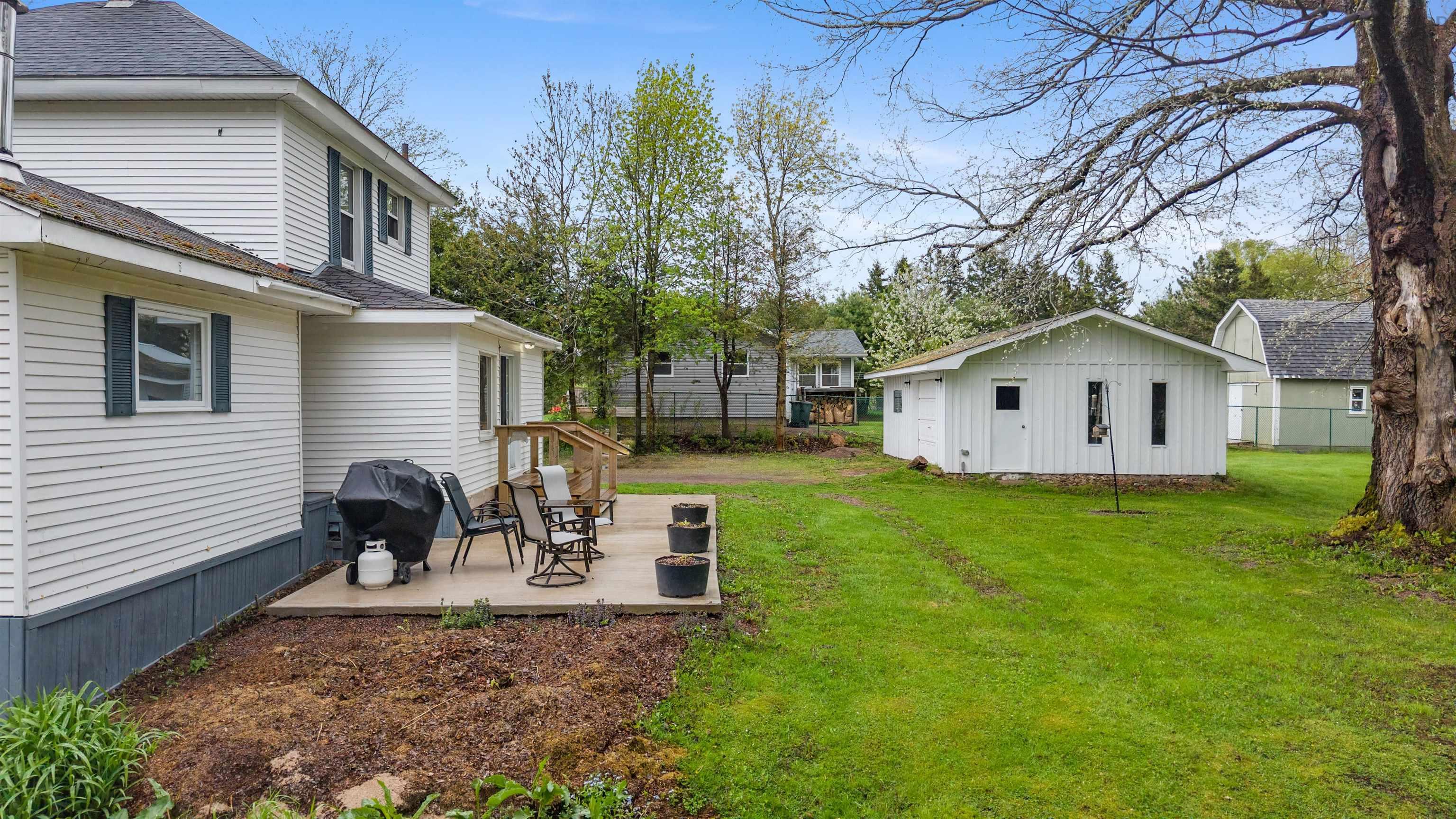 $295,900.00: 11 Durley Street, Amherst