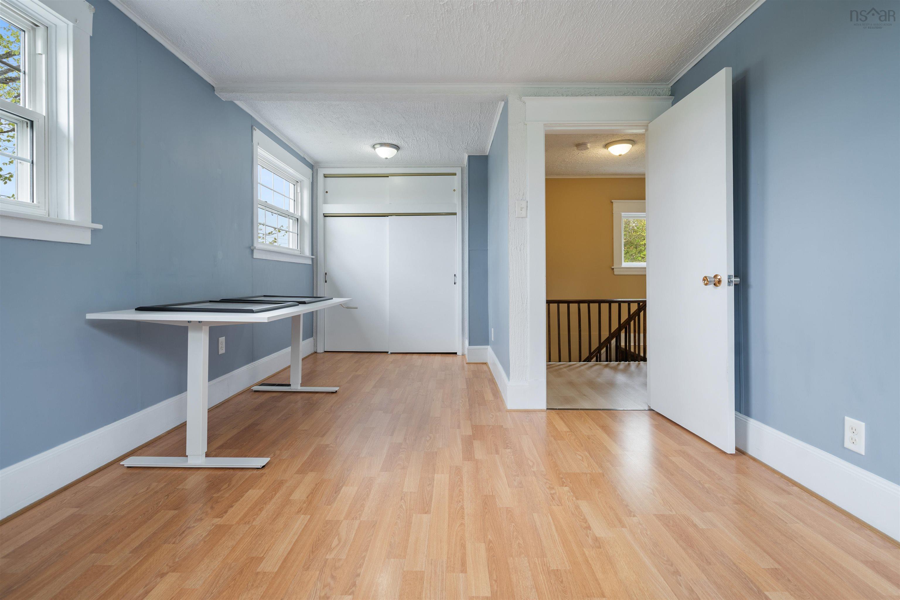 $295,900.00: 11 Durley Street, Amherst