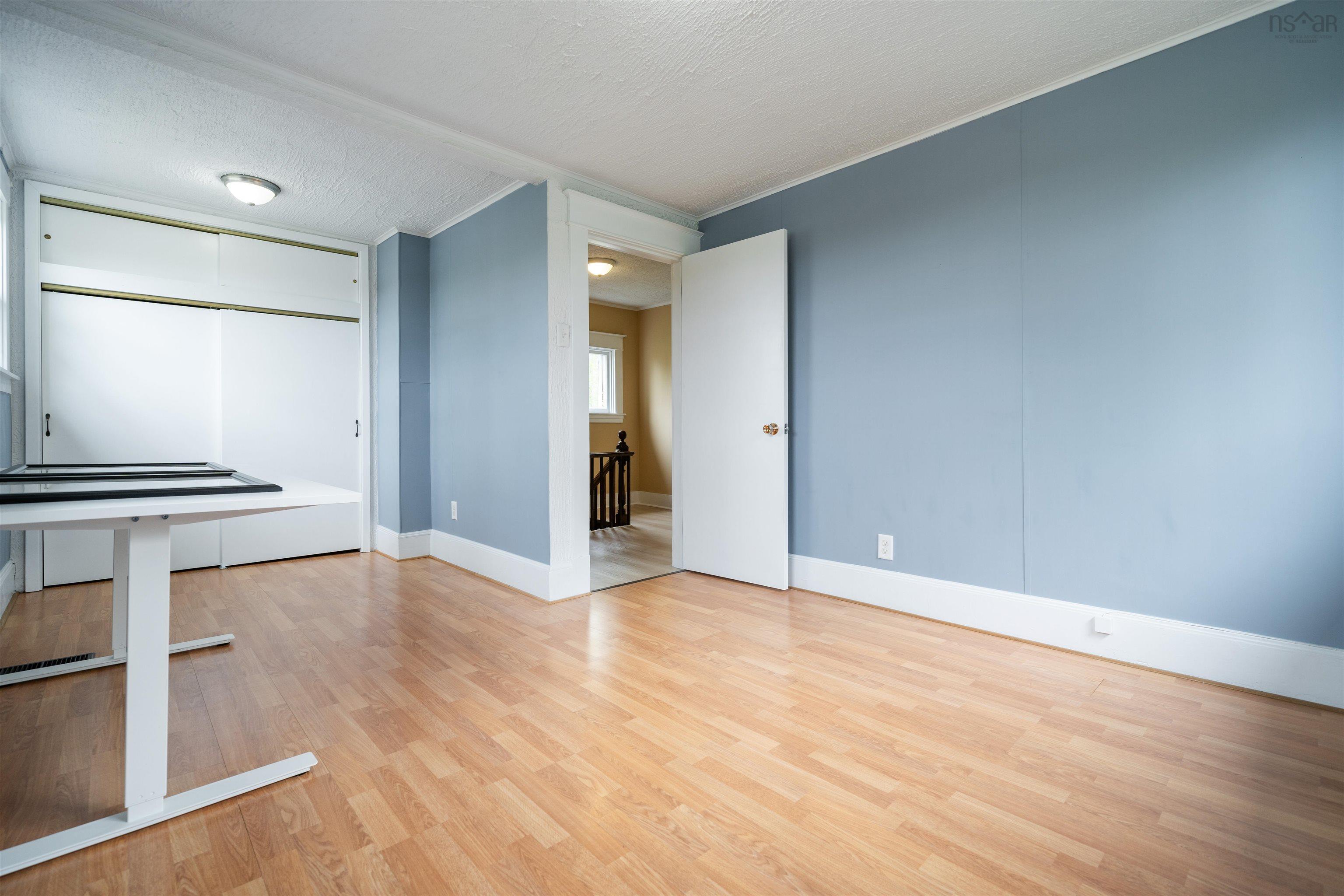 $295,900.00: 11 Durley Street, Amherst