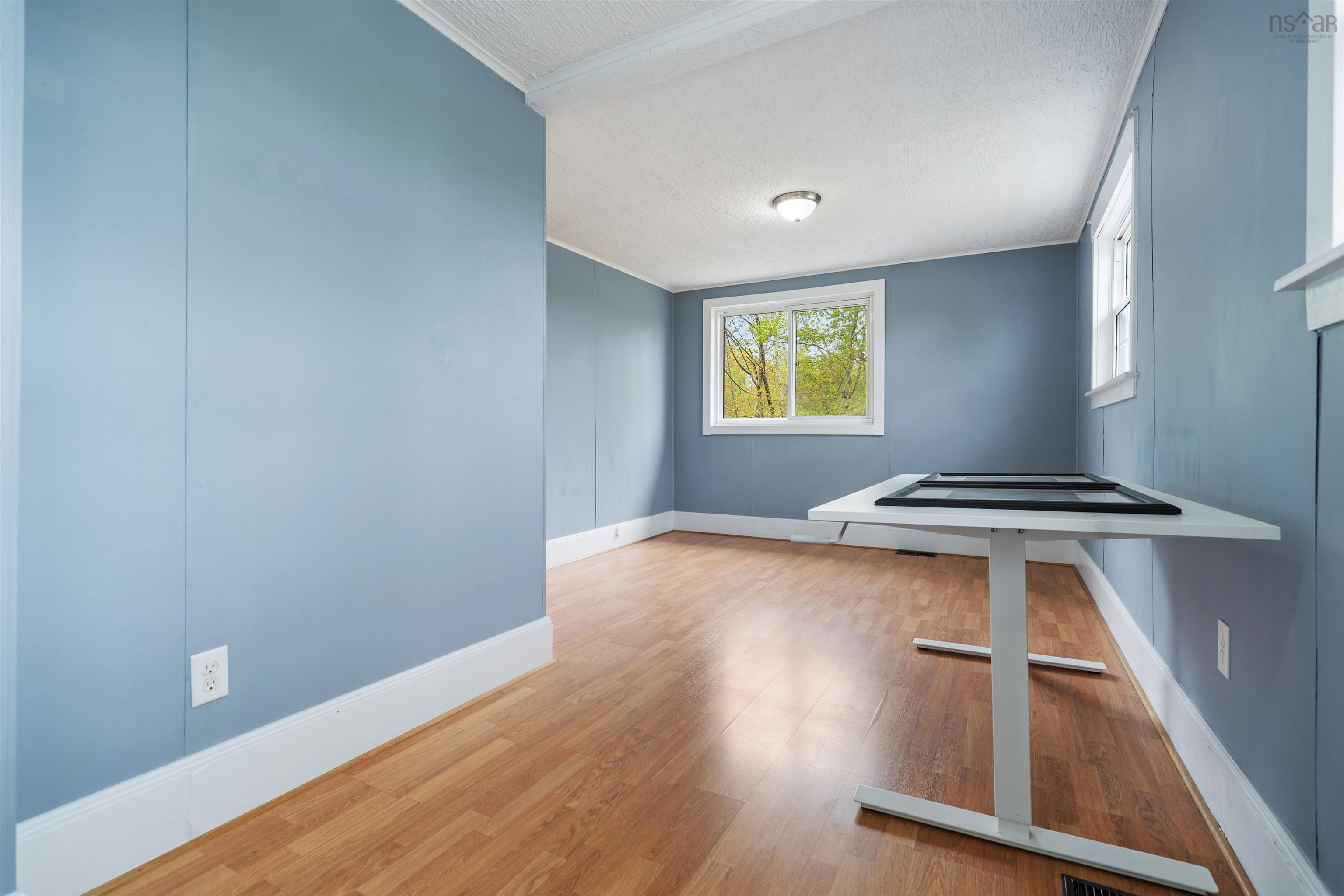 $295,900.00: 11 Durley Street, Amherst