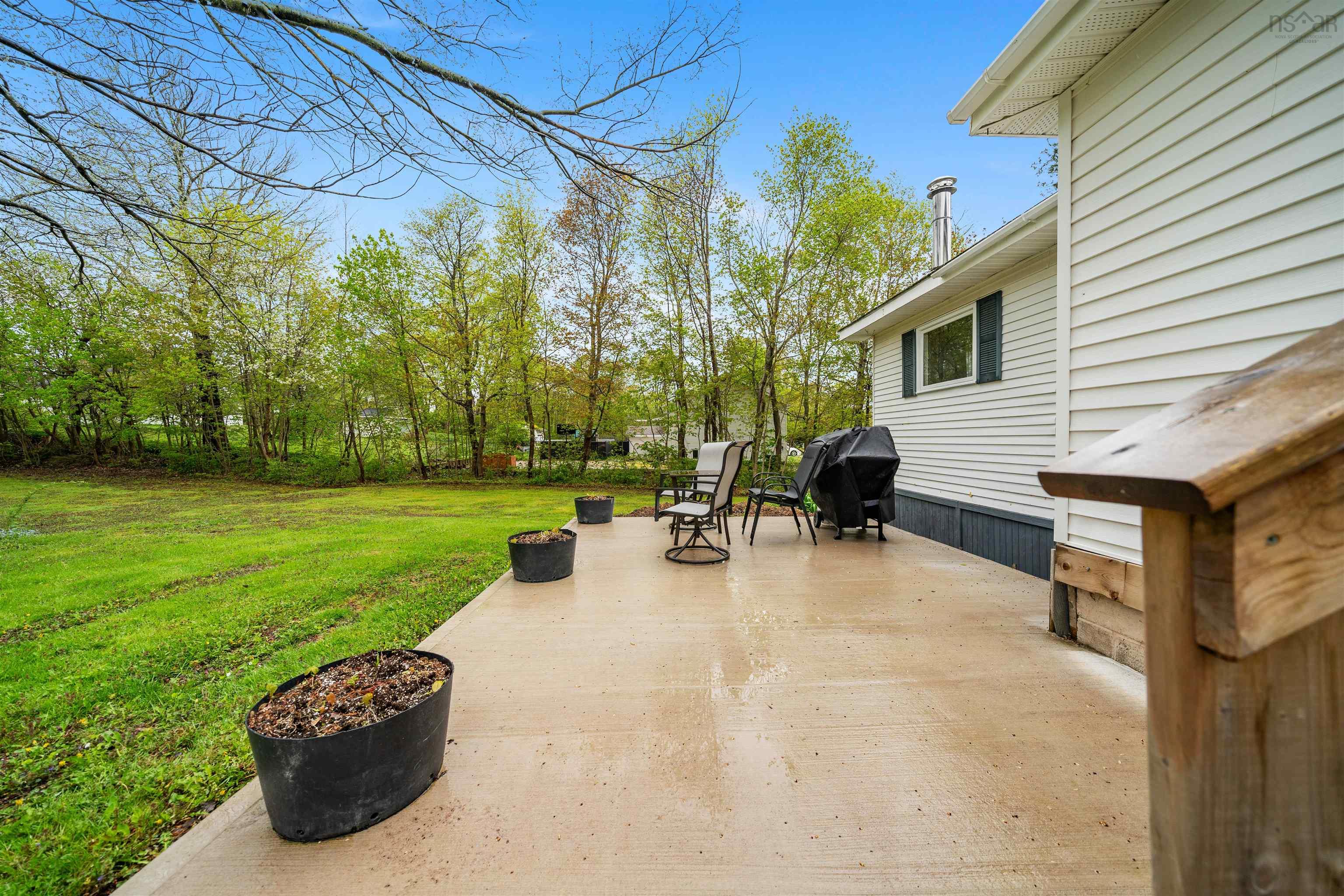 $295,900.00: 11 Durley Street, Amherst