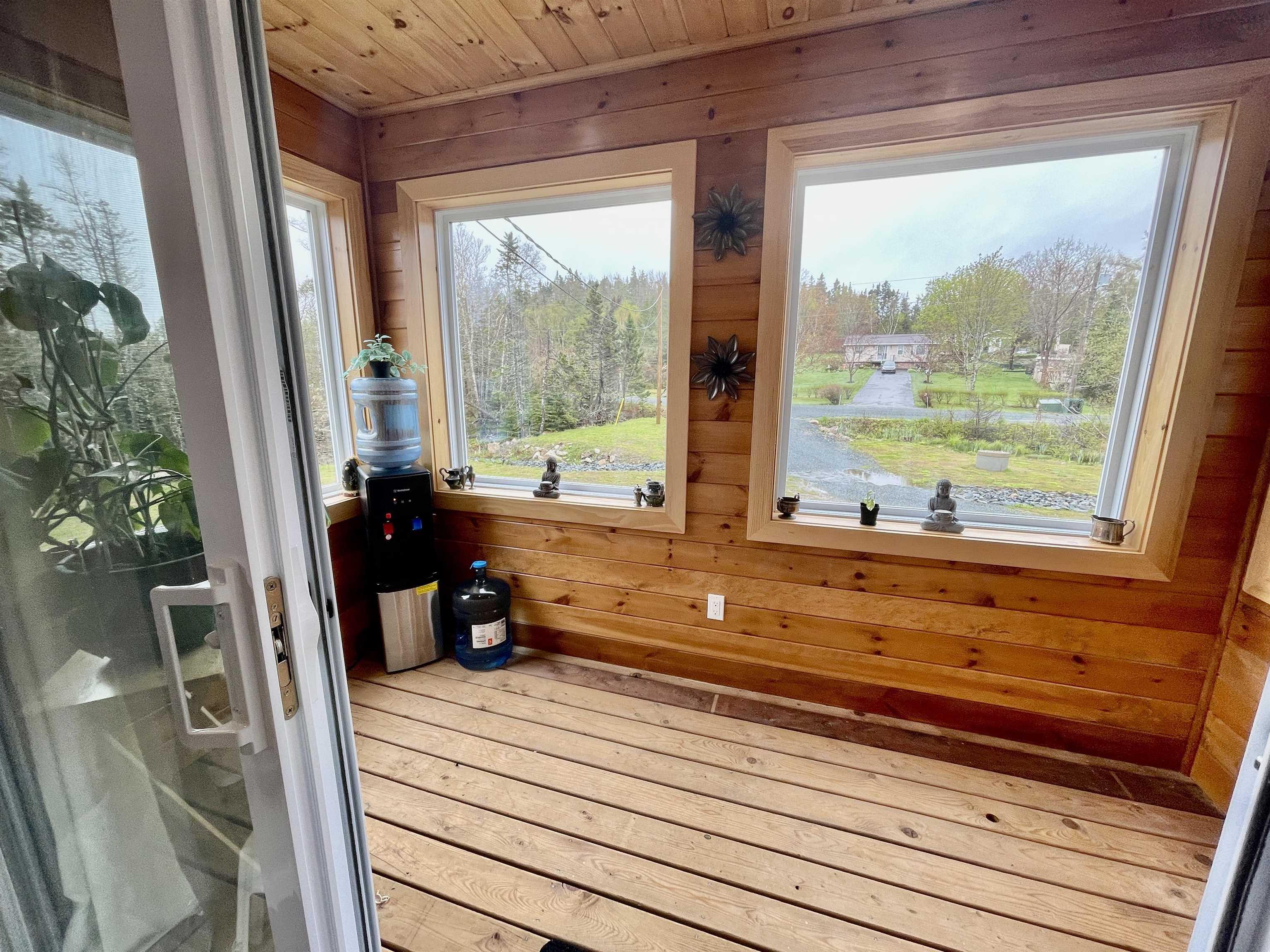 $639,900.00: 136 Middle Village Road, West Dover