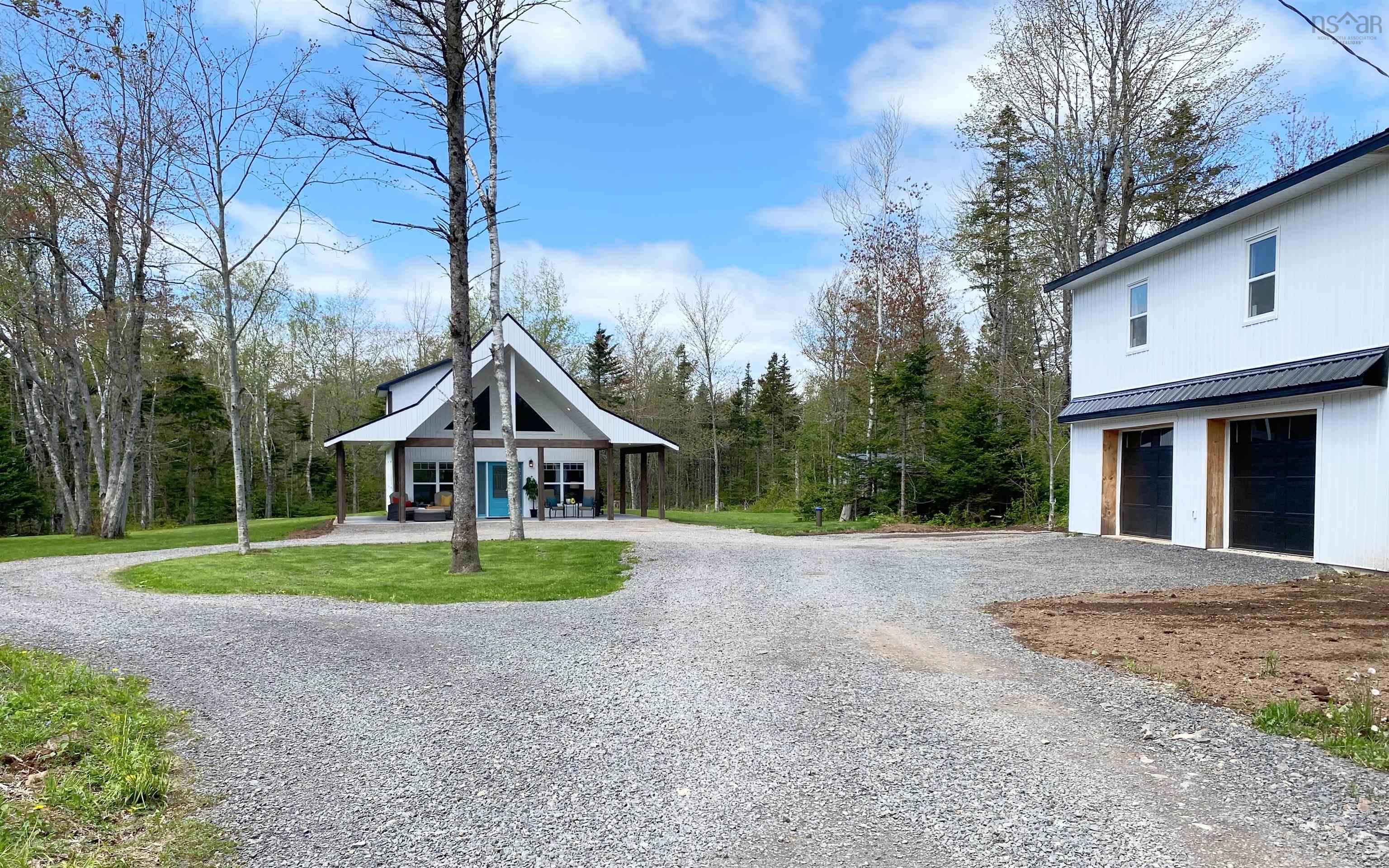 $649,000.00: 1707 Brow of Mountain Road, Glenmont