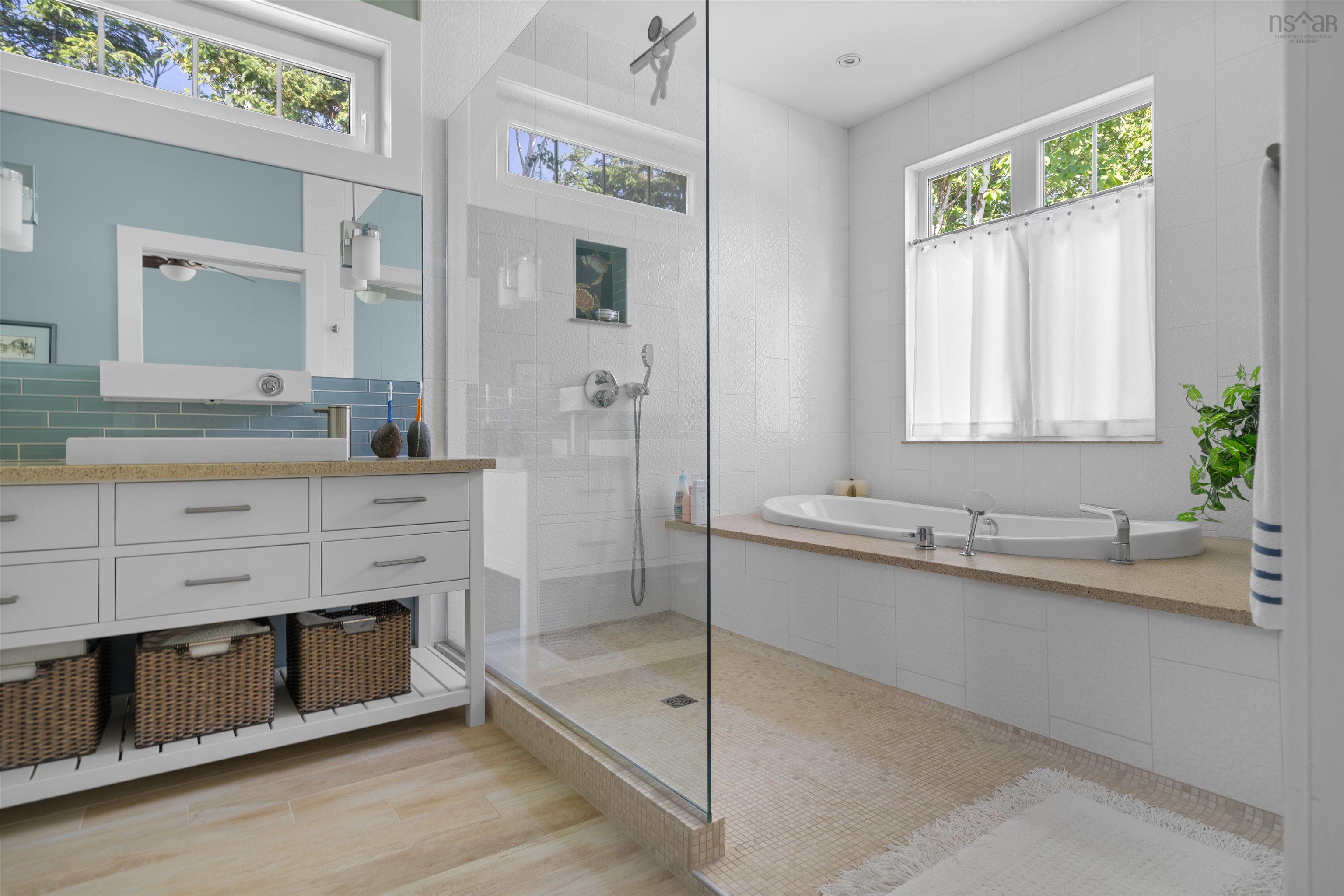 $949,000.00: 2 Archibald