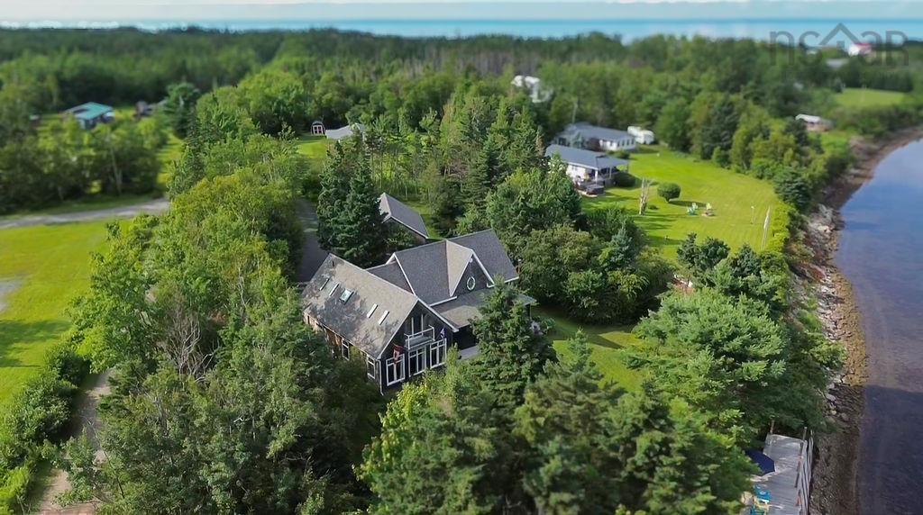 $949,000.00: 2 Archibald