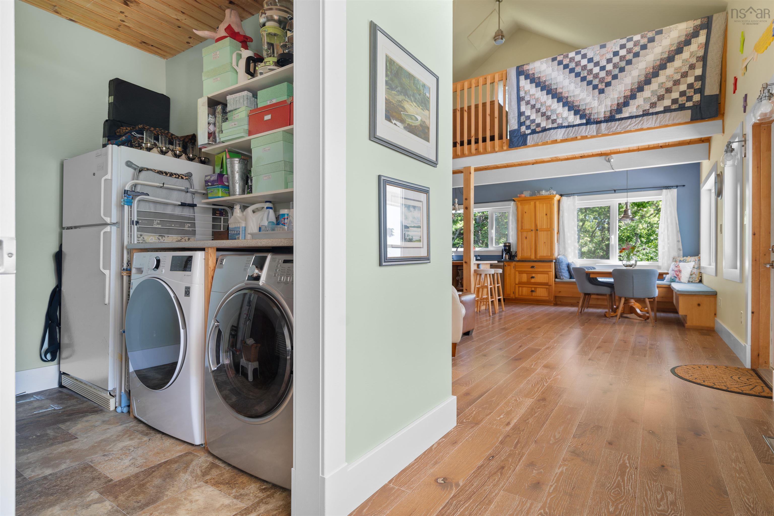 $949,000.00: 2 Archibald